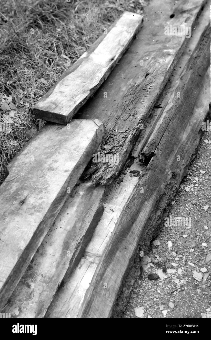 CHURCHES RAFTERS AND ROOF OF CHURCH 13 OCTOBER 1960 Stock Photo - Alamy