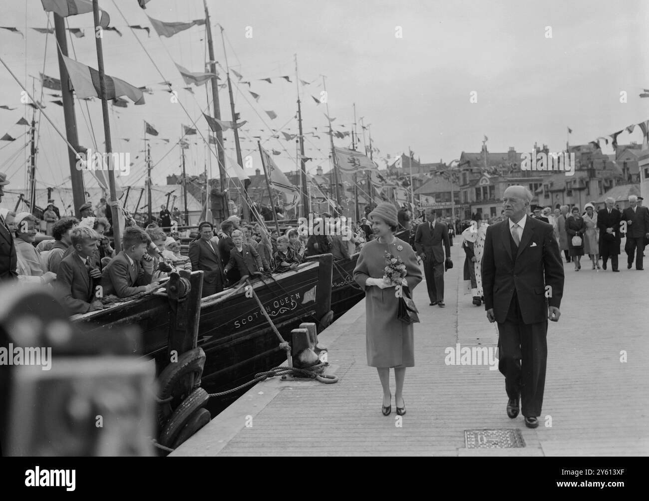 QUEEN ELIZABETH II QUAYSIDE FISHING BOATS INSPECTION SHETLANDS 11 ...