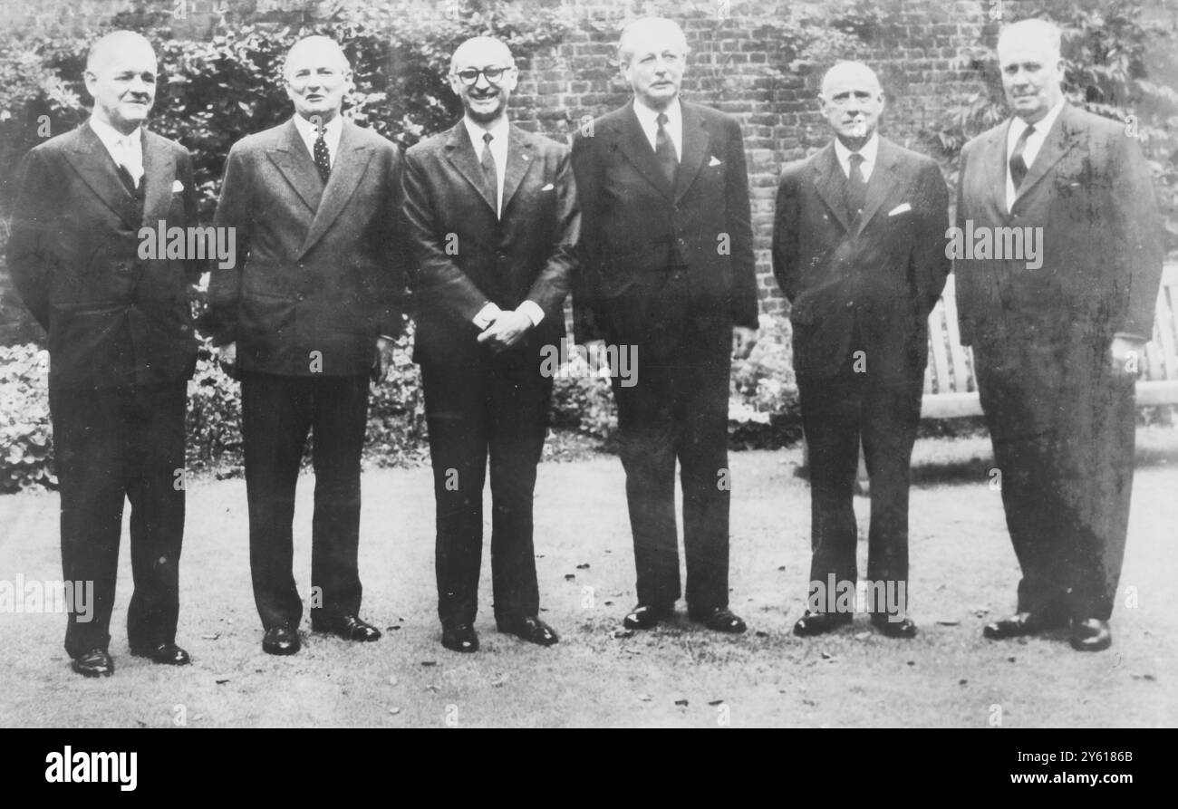 Prime Minister 1960 _ List Of Past Prime Ministers – VZWDBP