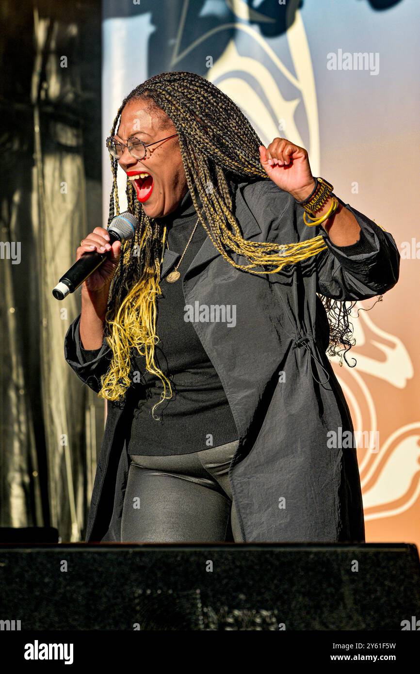 Soul singer, Dawn Pemberton, Our Neck of the Woods Festival, Maple Ridge, British Columbia, Canada Stock Photo