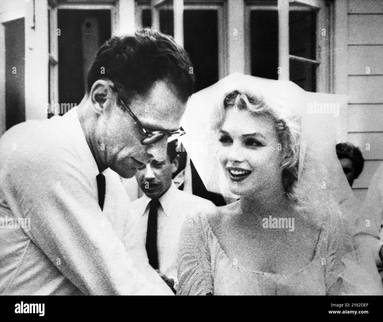 wedding-arthur-miller-marilyn-monroe-60-photos-astyledwedding