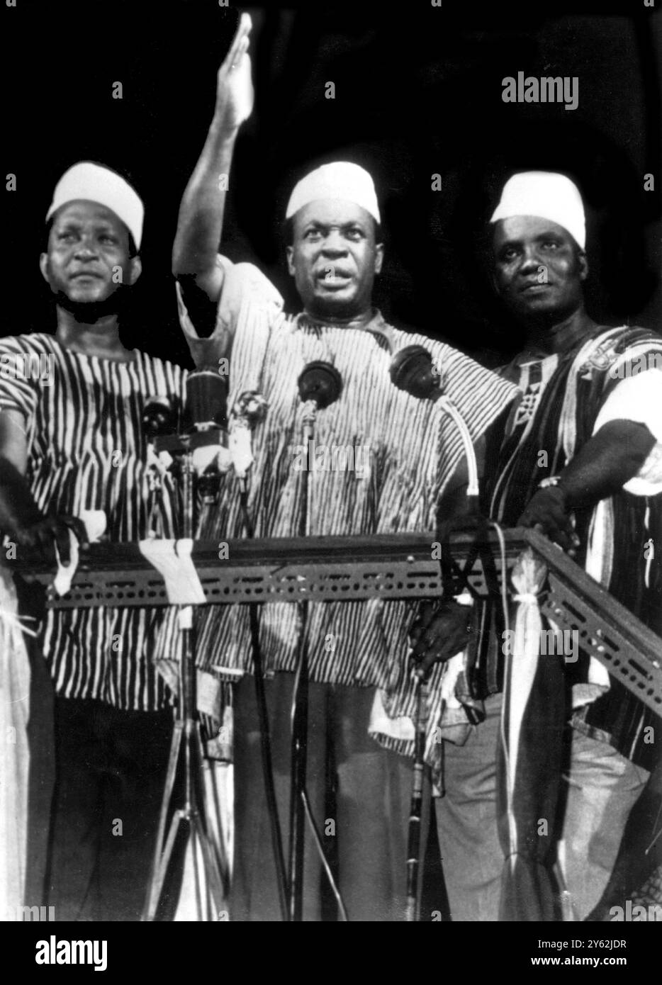 His Country Free Prime Minister Dr Kwame Nkrumah waves to the crowds at Midnight - as the Gold Coast becomes the independent State of Ghana.  At midnight the Union Jack had been hauled down throughout the former colony, and the flag of the new nation raised in its place.  Ghana is remaining in the British Commonwealth.  6th March 1957, Accra Stock Photo