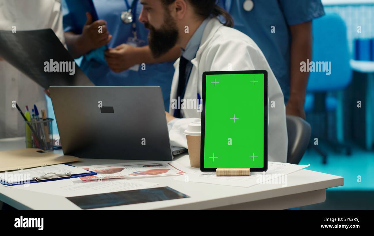 Laptop green screen on doctors hi-res stock photography and images - Alamy