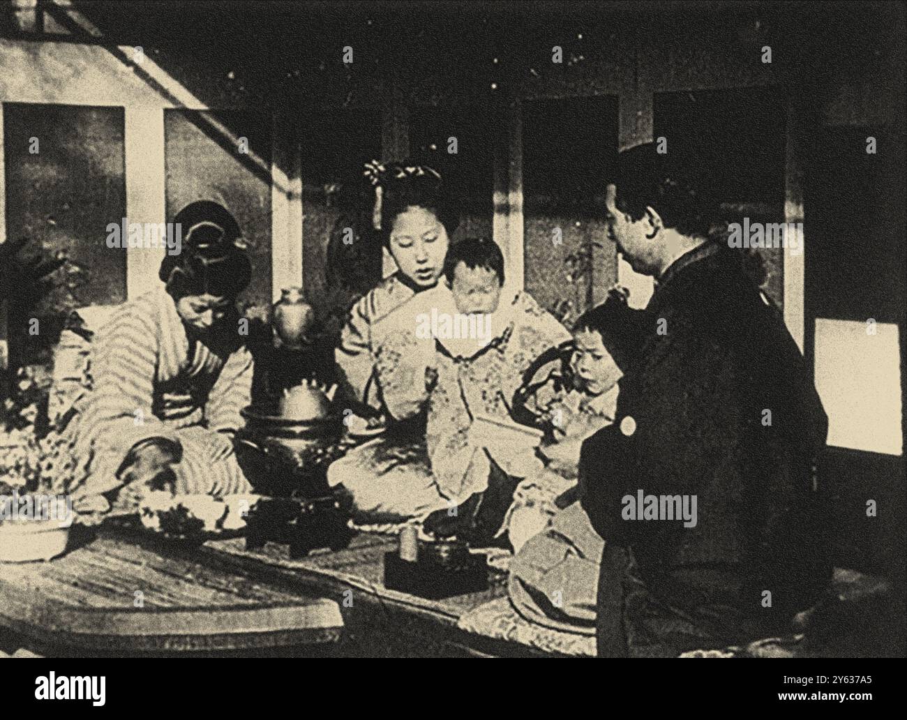Scene from the film 'Repas en famille' by Louis Lumière. Museum: PRIVATE COLLECTION. Author: ANONYMOUS. Stock Photo