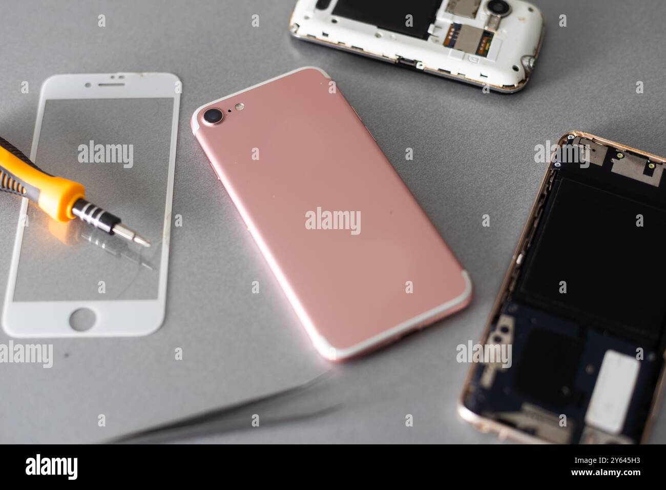 Close-up photos showing process of mobile phone repair Stock Photo - Alamy