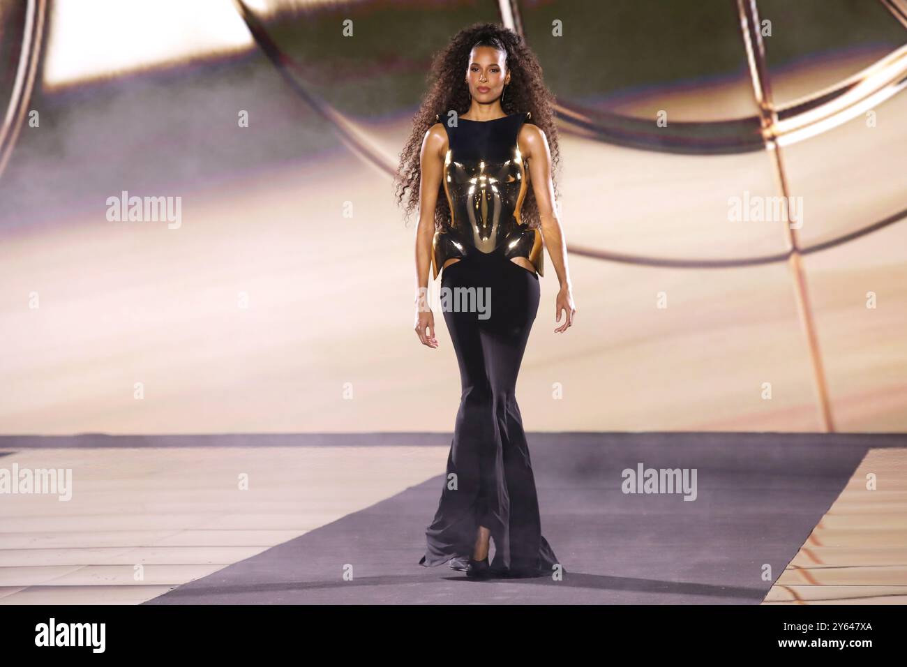 Paris, France, on 23 september 2024, Le Defilé L'Oréal, Cindy Bruna, credit François / Alamy Live News Stock Photo