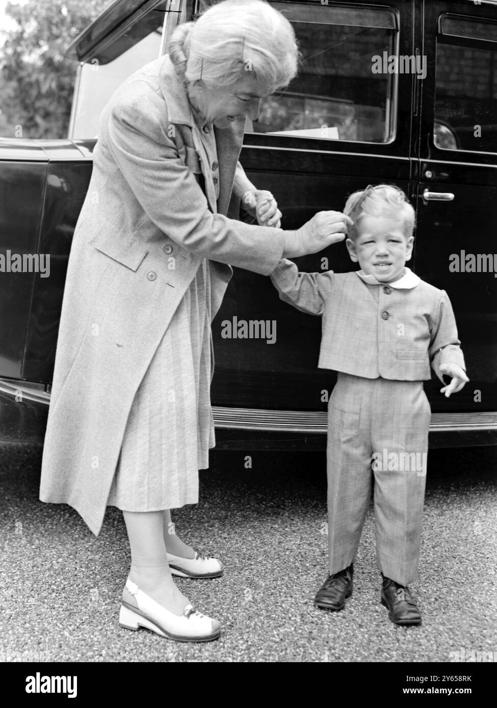 Steve , 2 1/2 year-old son of Humphrey Bogart and Lauren Bacall gets ...