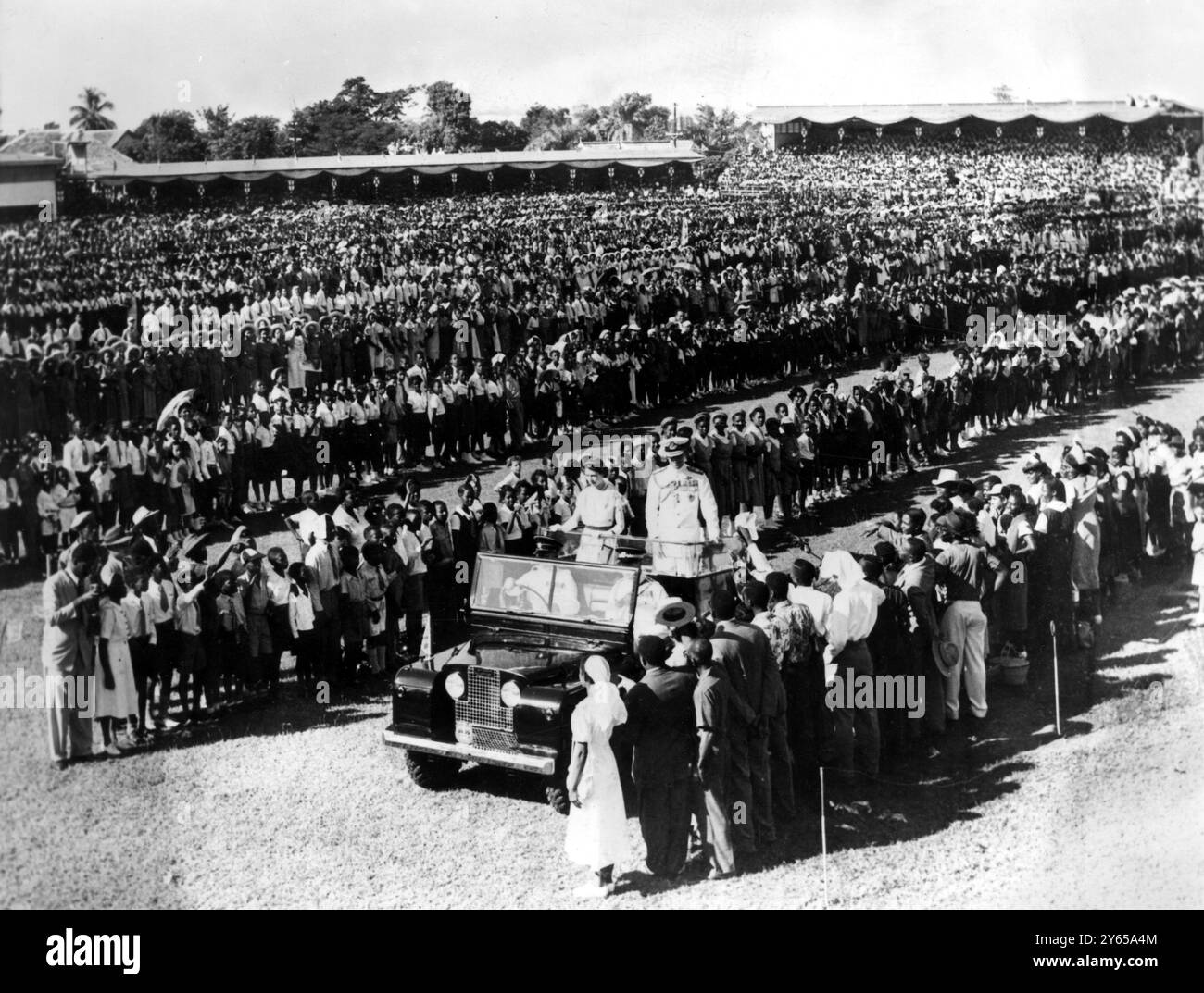 Land rover 50s hi-res stock photography and images - Alamy Land rover 50s hi-res stock photography and images - Alamy