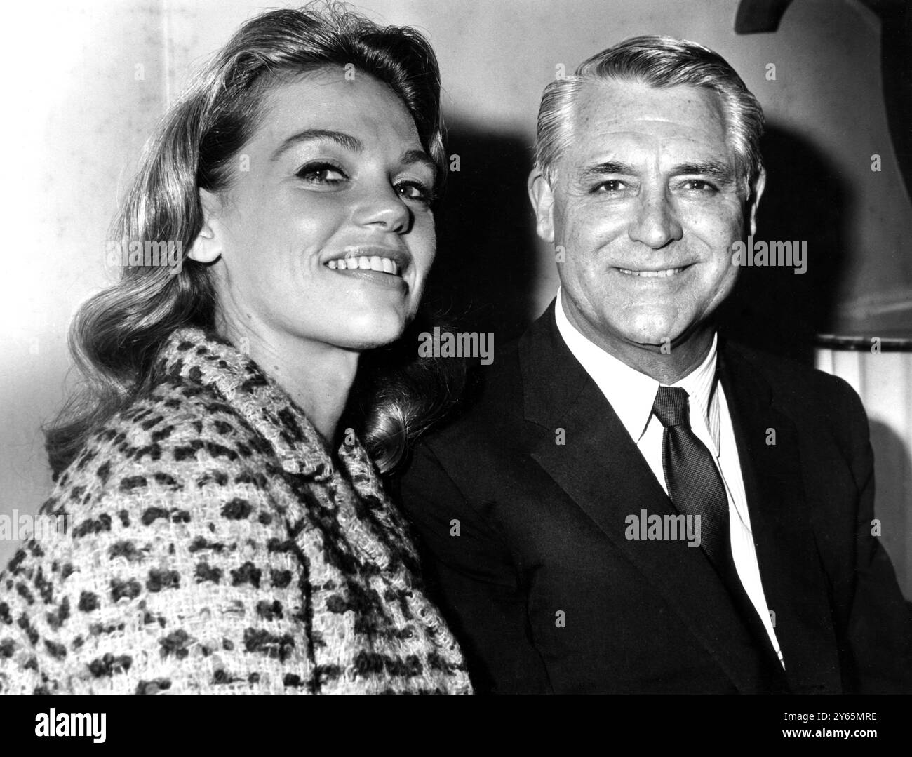 Pictured at the Savoy Hotel Cary Grant  and  Dyan Cannon 3rd August 1966 Stock Photo