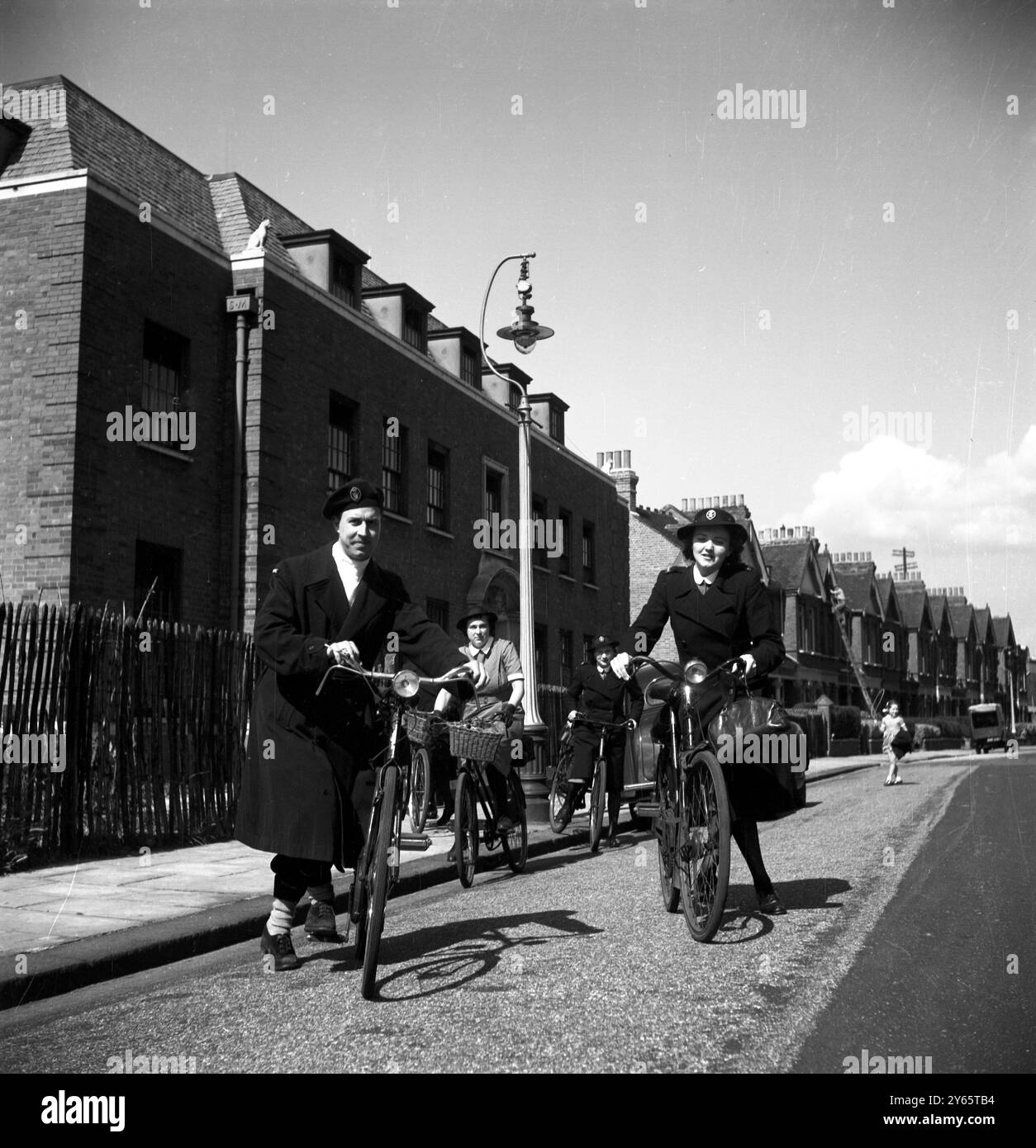 National health service 1948 hi-res stock photography and images - Alamy