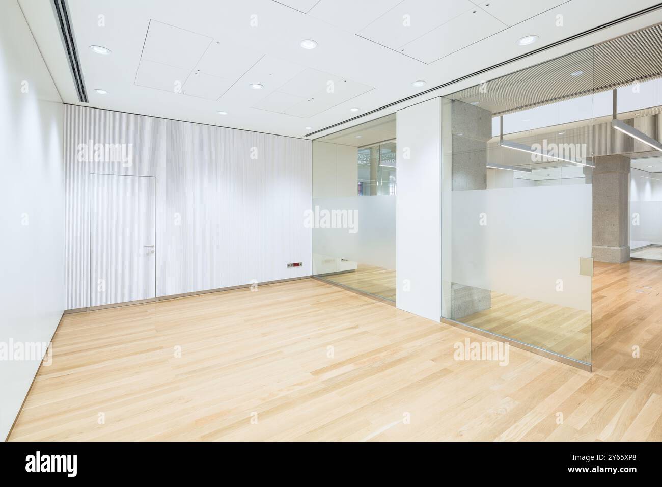 Office cubicle layout hi-res stock photography and images - Alamy