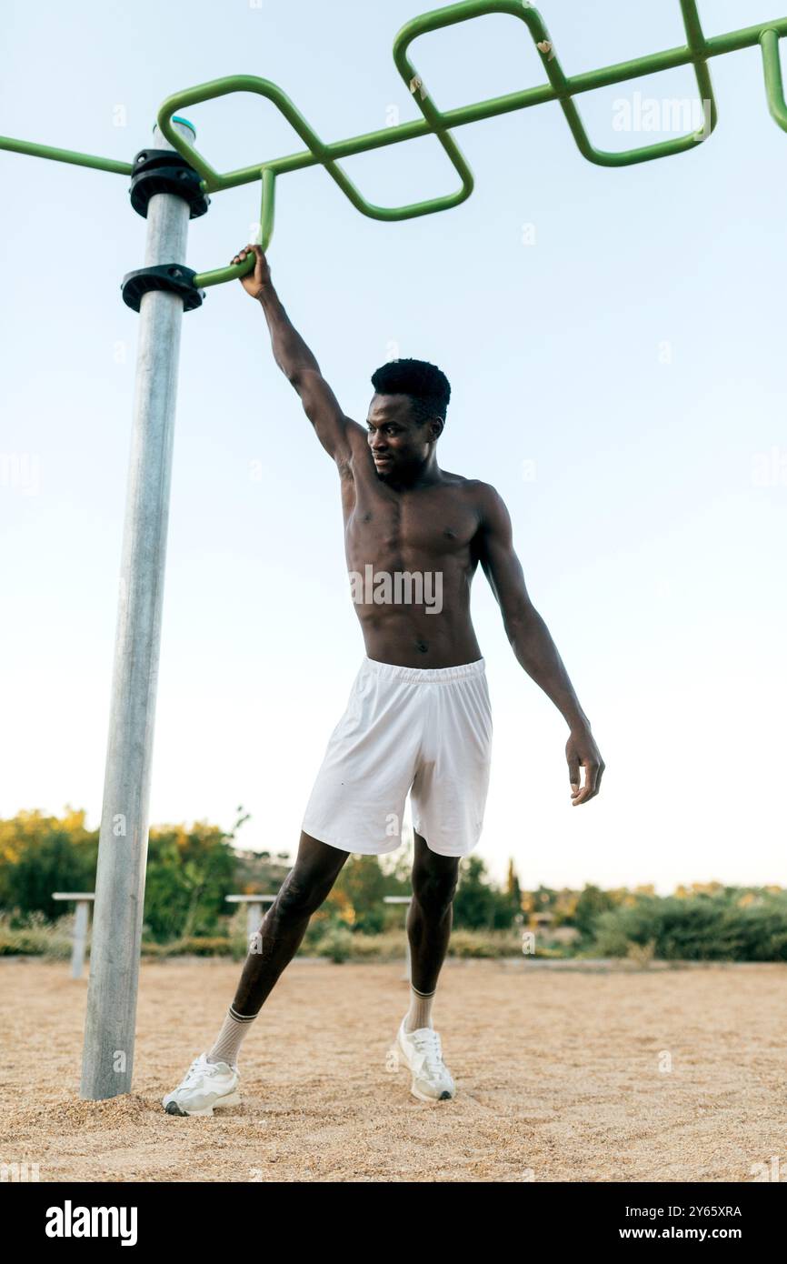 Monkey bar calisthenics hotsell