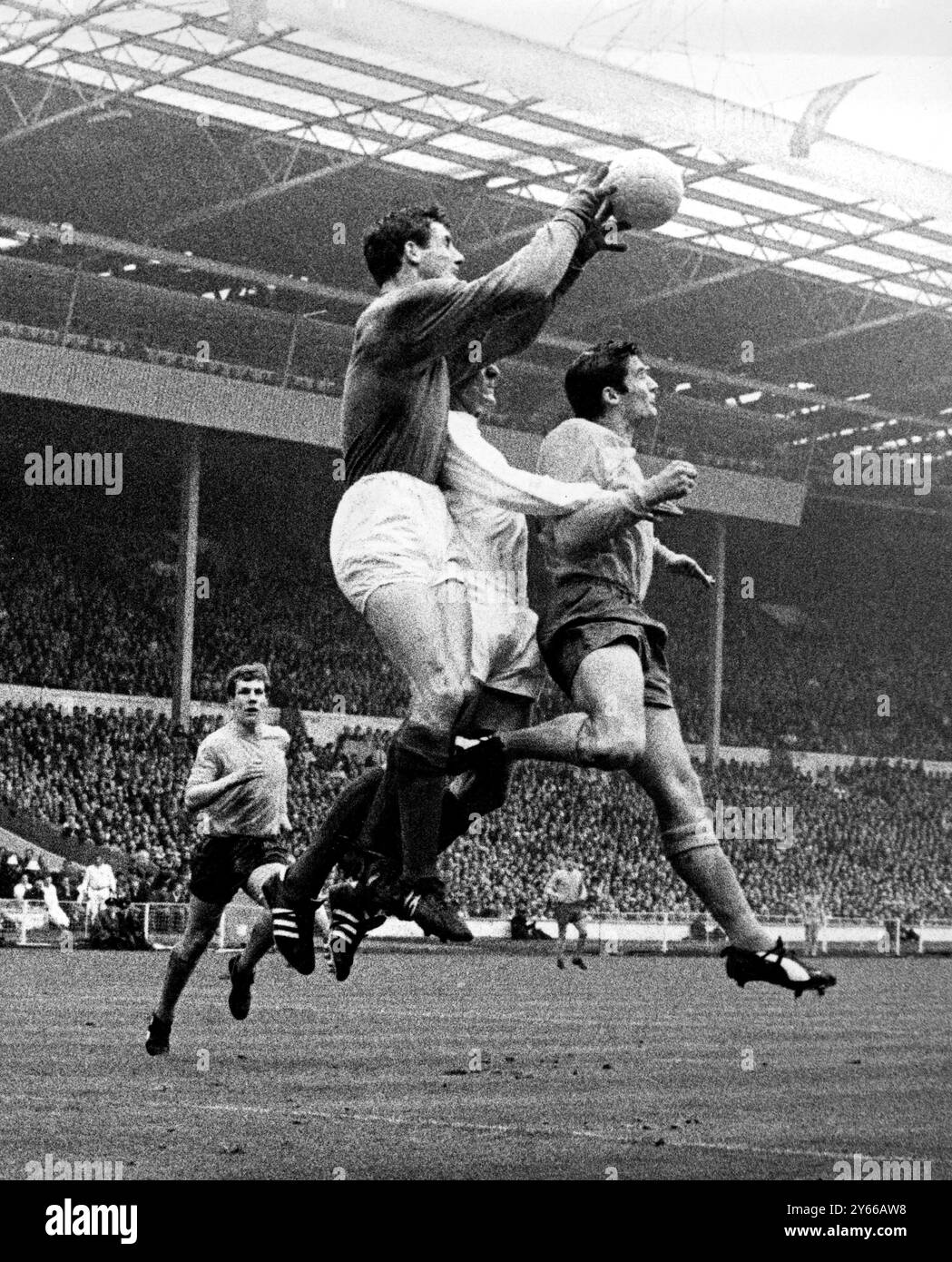 1968 Fa Cup Final Hi res Stock Photography And Images Alamy 1968 Fa Cup Final Hi res Stock Photography And Images Alamy