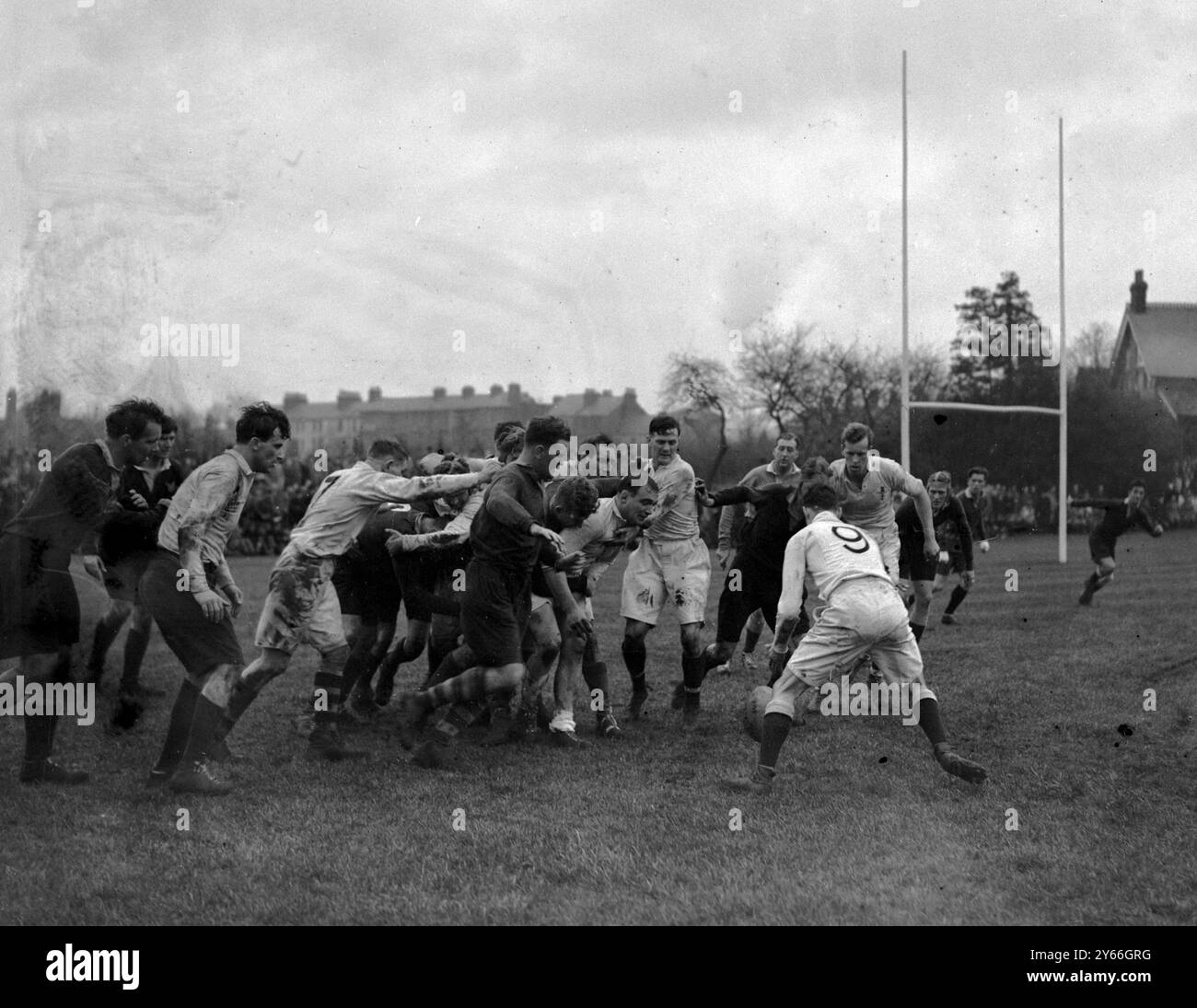 Oxford University beats All Star International Rugby Team 29 November 1946 Stock Photo