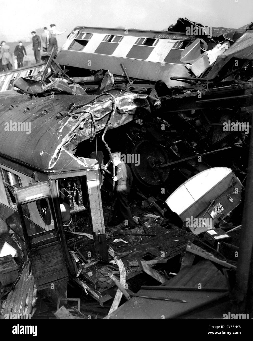 The scene of devastation at Harrow and Wealdstone Station, on the outskirts of London, after the three - train smash this morning.  8th October 1952. Stock Photo