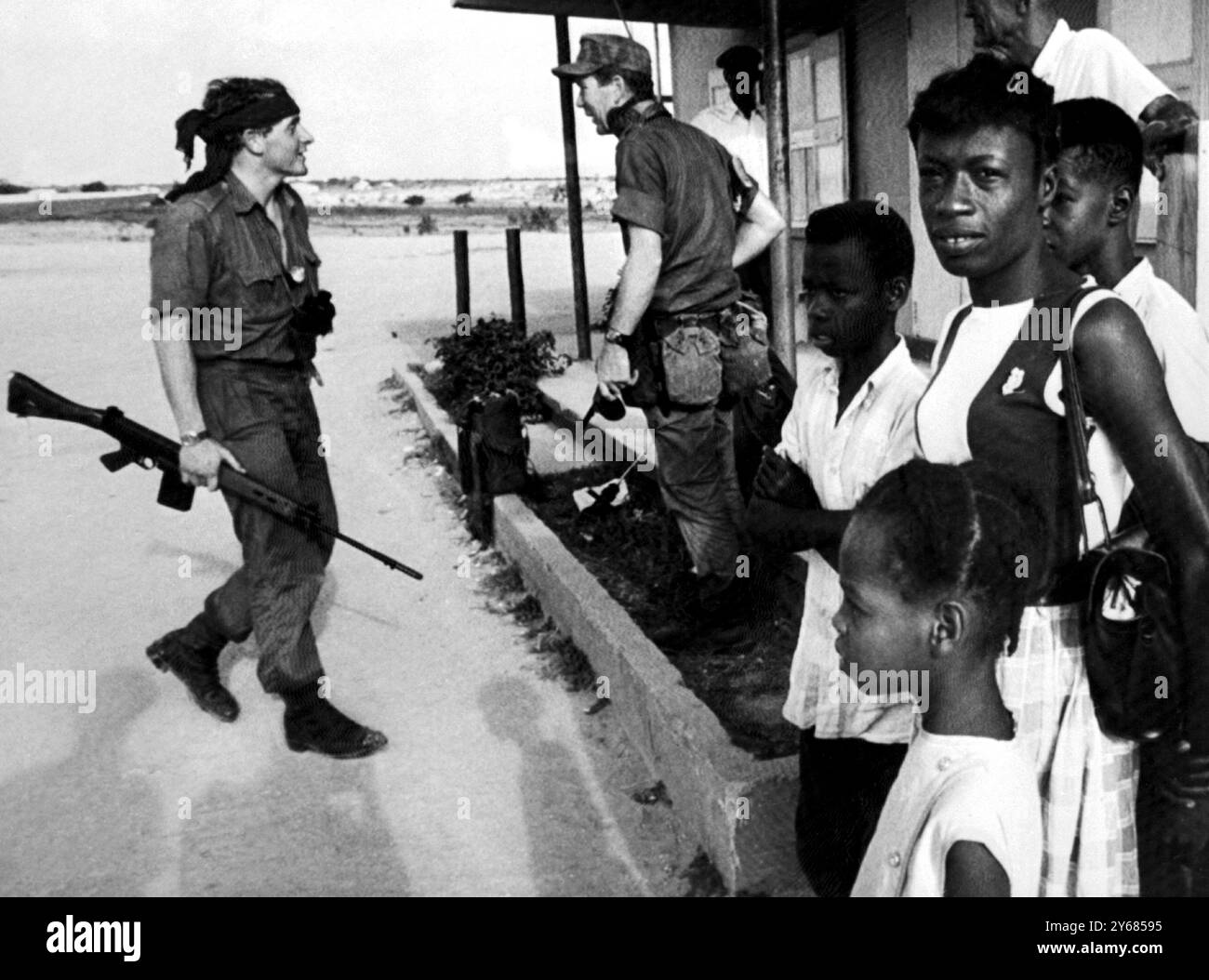 Landed on small island hi-res stock photography and images - Alamy
