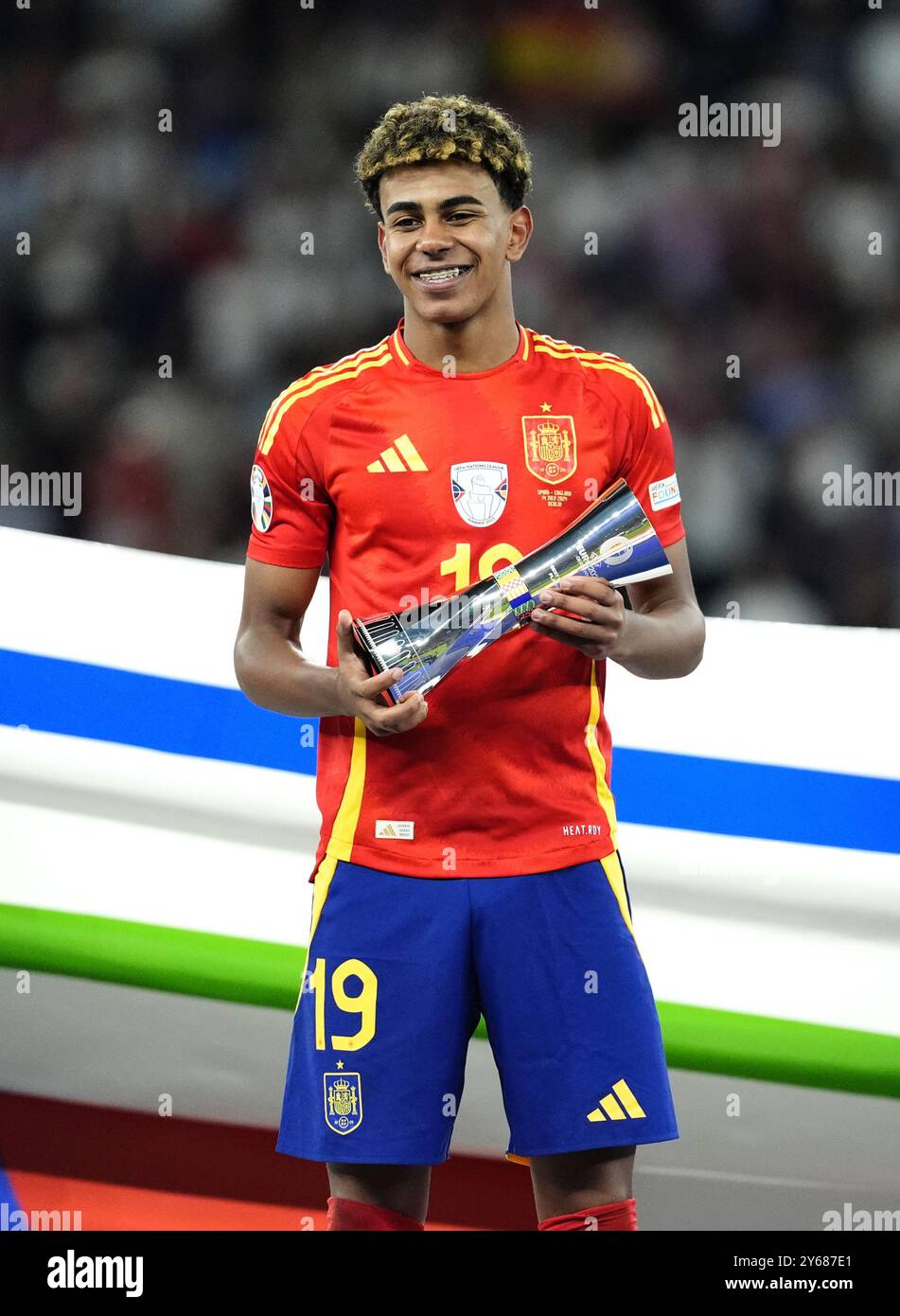 スペイン代表 24/25ホーム オーセンティックLamine Yamal 19 Barcelona 2024/25 Home LAMINE YAMAL #19 Official Name Set