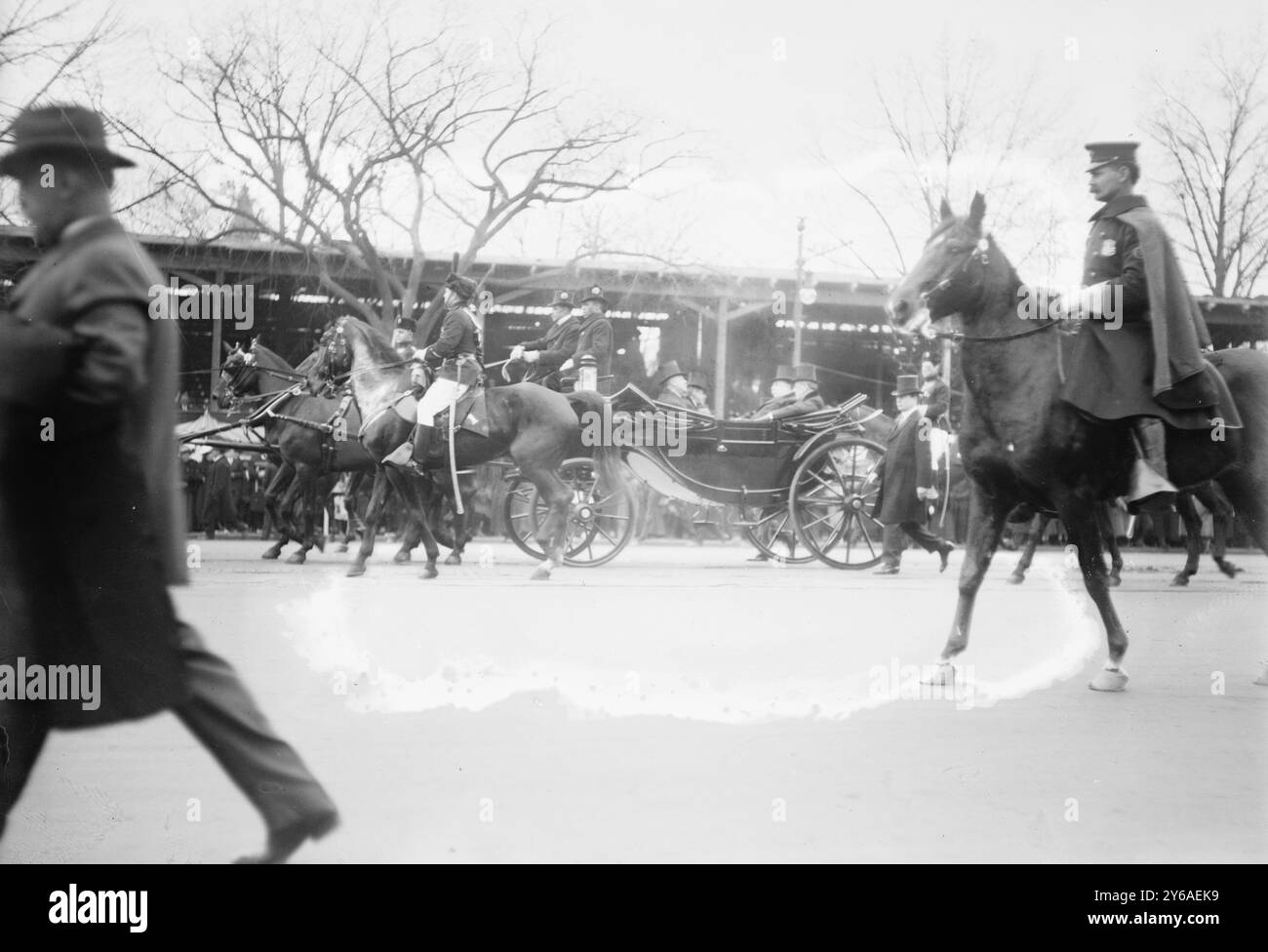President william howard taft riding hi-res stock photography and ...