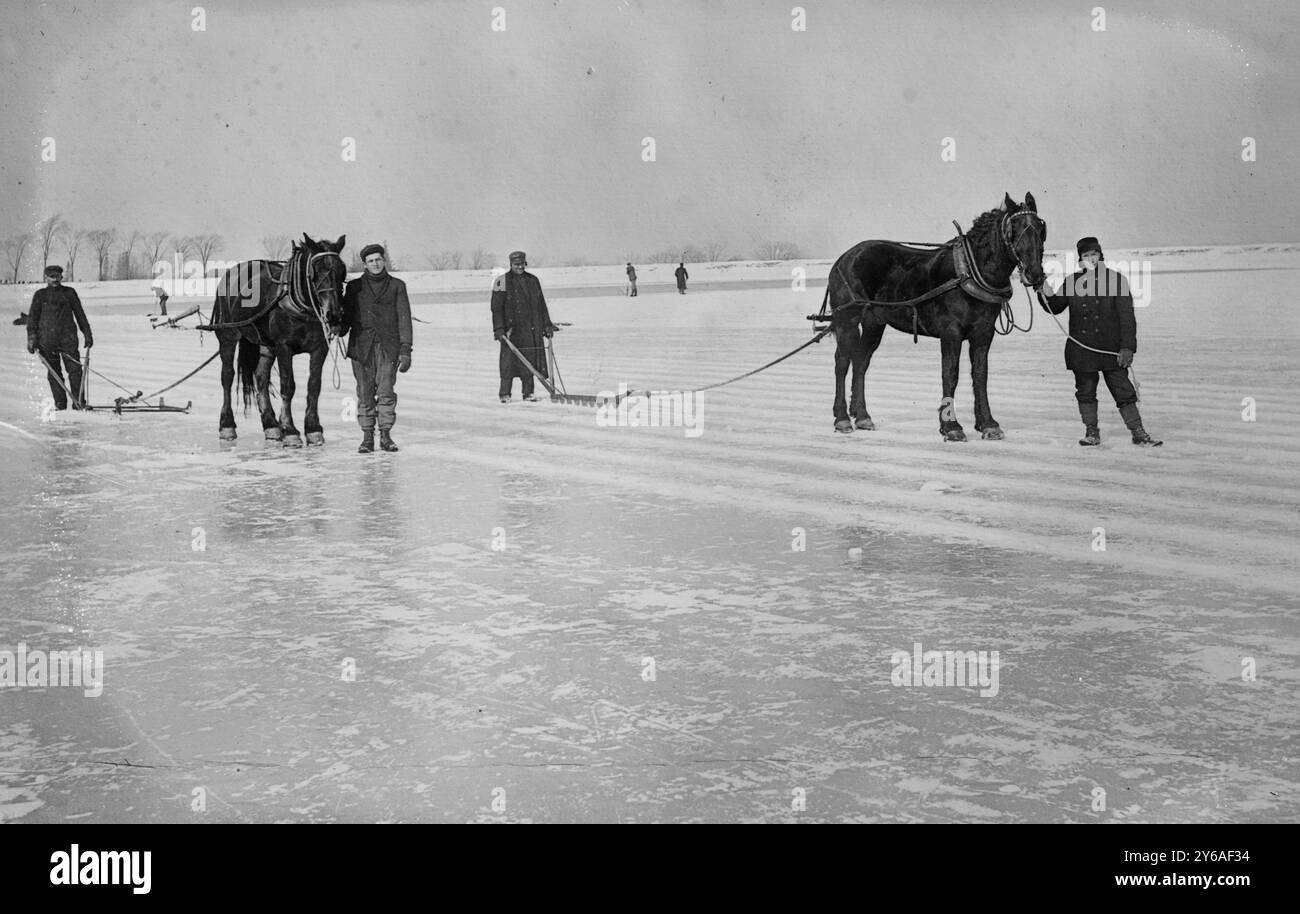 Photo horses pulling ice saws, ice harvesting Hamilton Canada c. 1910s Photo horses pulling ice saws, ice harvesting Hamilton Canada c. 1910s