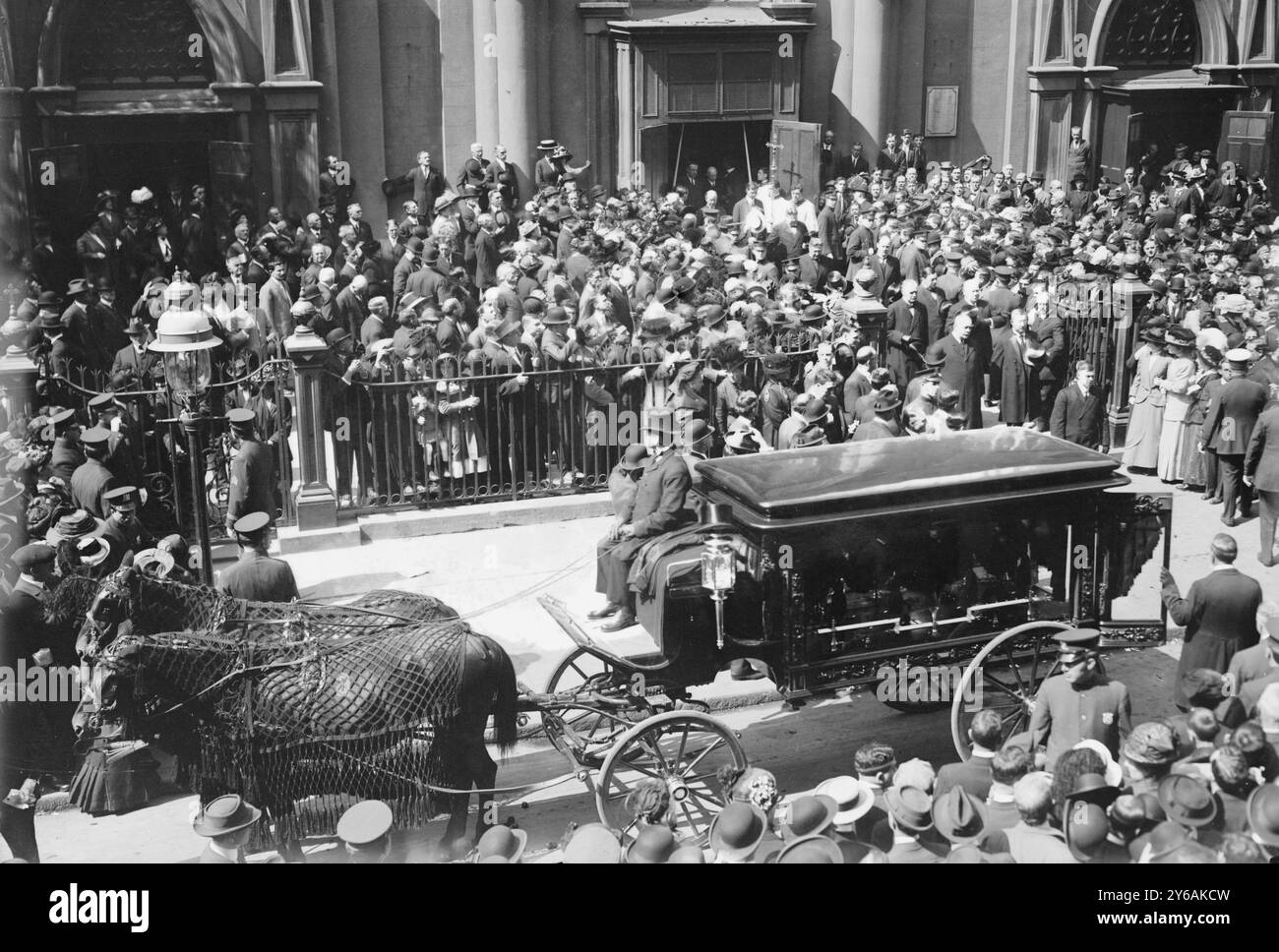 Tim Sullivan's funeral, Photo shows funeral for New York Tammany Hall politician Timothy (Big Tim) Daniel Sullivan (1862-1913) which took place at St. Patrick's Old Cathedral, the Bowery, New York City, Sept. 15, 1913., 1913 Sept. 15, Glass negatives, 1 negative: glass; 5 x 7 in. or smaller. Stock Photo