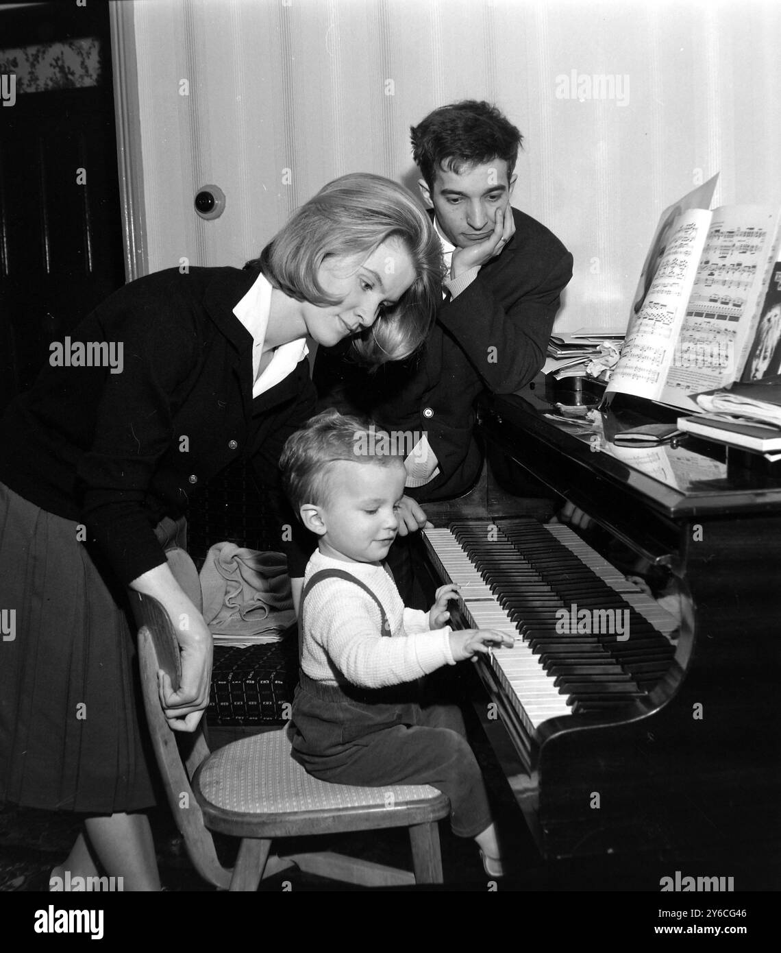 Vladimir ashkenazi hi-res stock photography and images - Alamy, image size:1140x1390