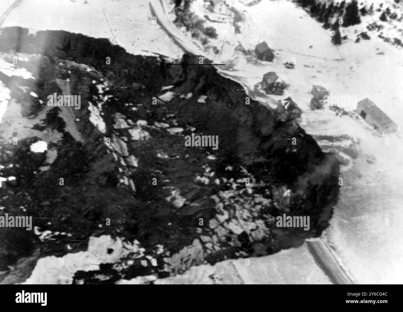 Landslide causes hi-res stock photography and images - Alamy