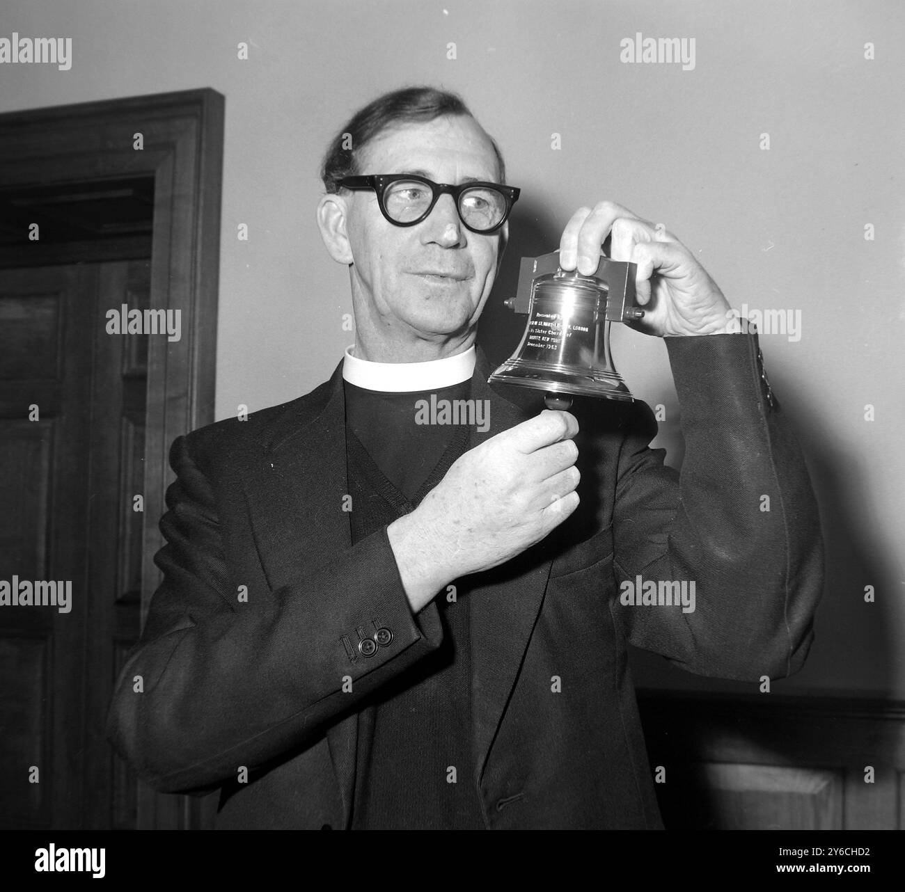 BELLS ST MARY LE BOW BELL REPLICA RUNG BY JOSEPH MCCULLOCK REVEREND ; 4 ...