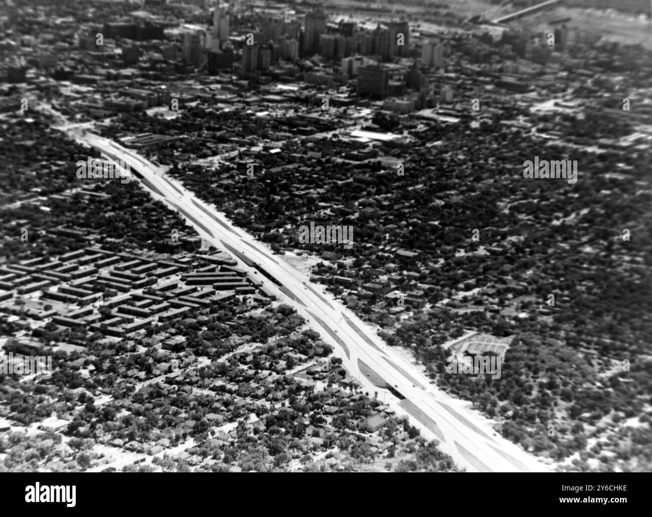 DOWNTOWN DALLAS CITY CENTRE , TEXAS - CENTRAL EXPRESSWAY ;  4 DECEMBER 1963 Stock Photo