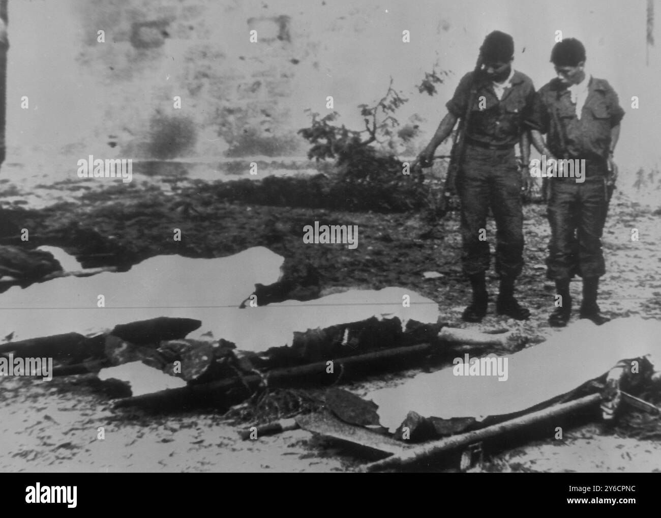 1960 vietnam coup Black and White Stock Photos & Images - Alamy 1960 vietnam coup Black and White Stock Photos & Images - Alamy