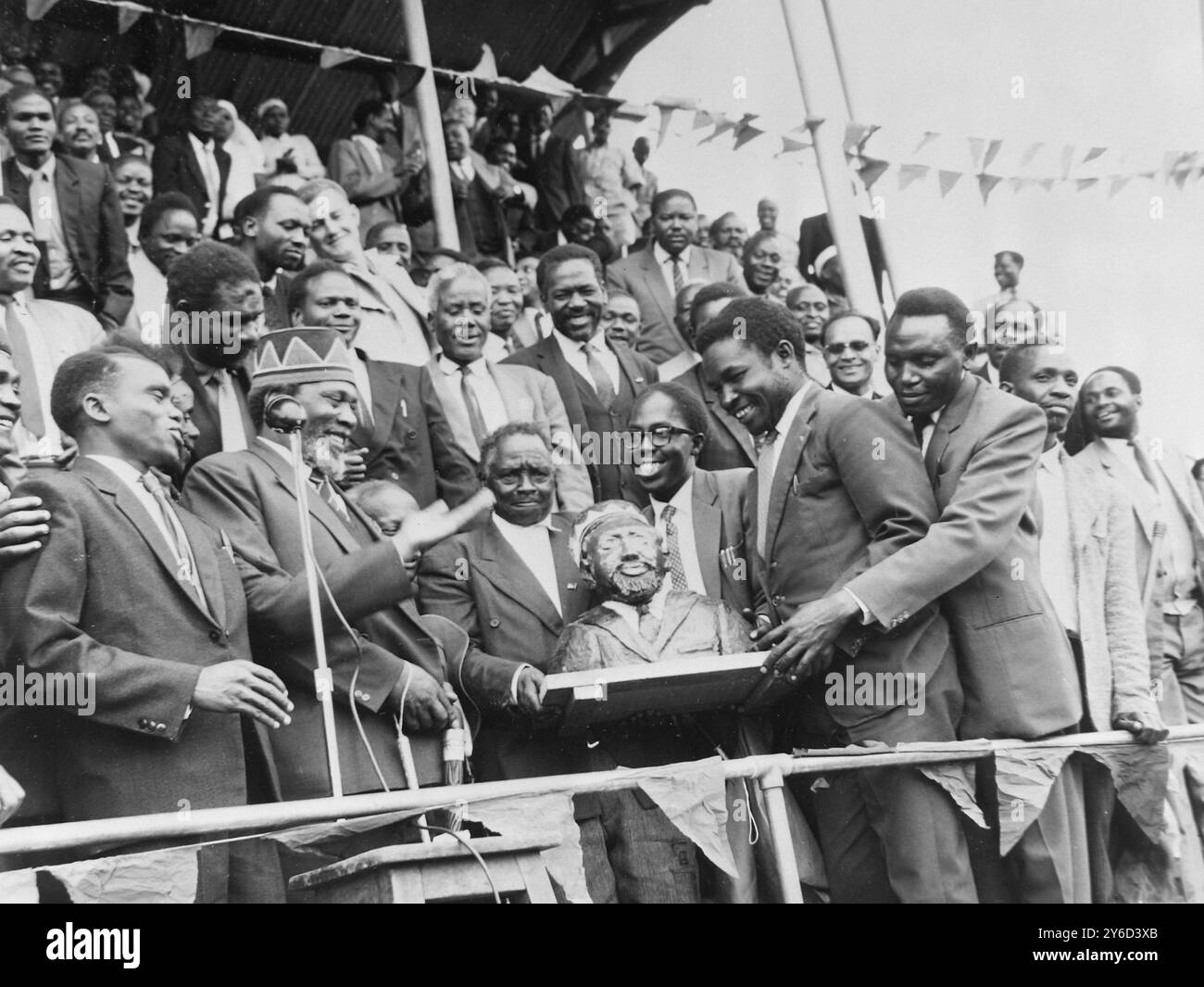 JOMO KENYATTA KENYAN INDEPENDENCE LEADER IS FREED visual data 6