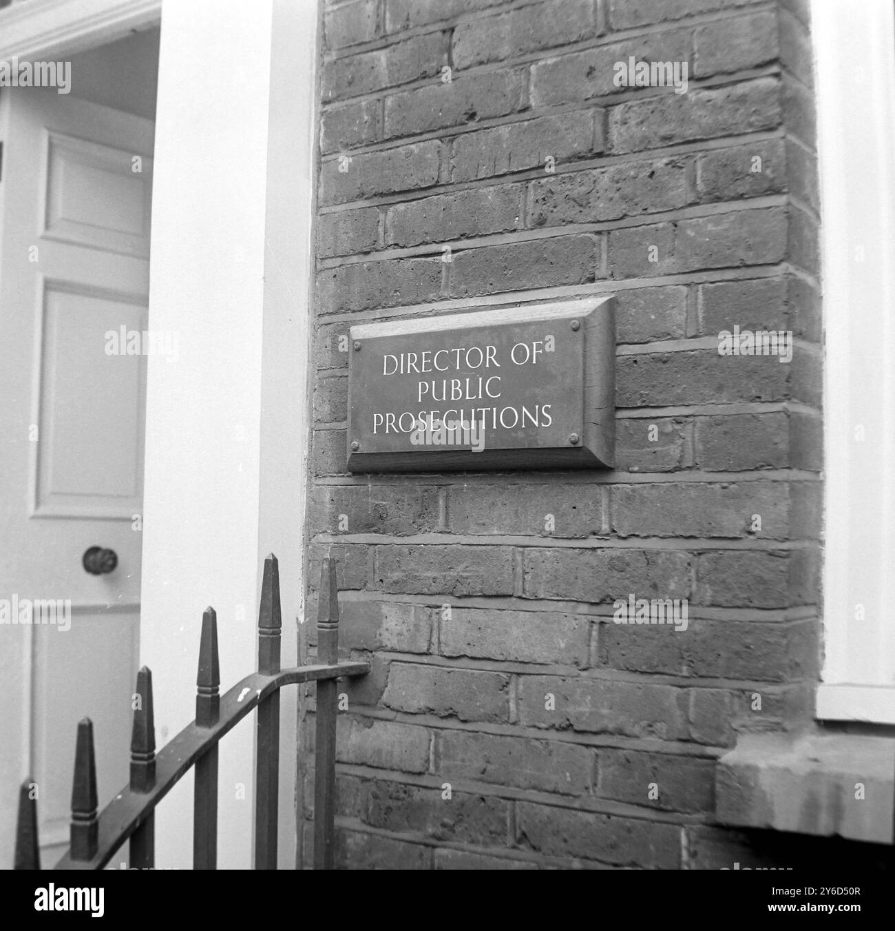 BUCKINGHAM GATE NAME PLATE DIRECTOR OF PUBLIC PROSECUTIONS NO12 BUCK Buckingham gate name plate director of public prosecutions no12 buck