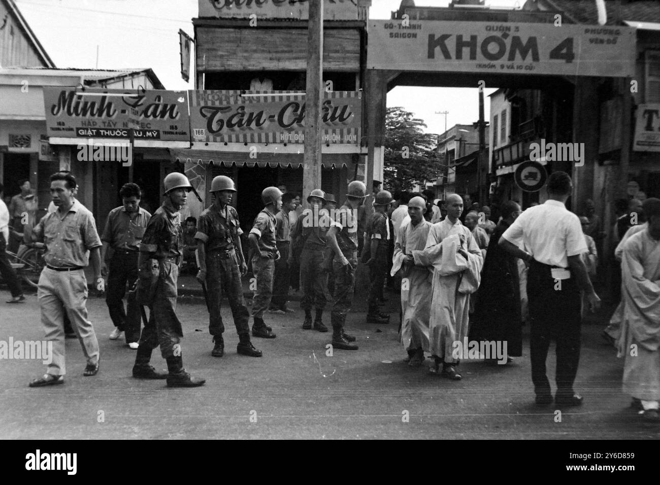 Clashes with Black and White Stock Photos & Images - Alamy