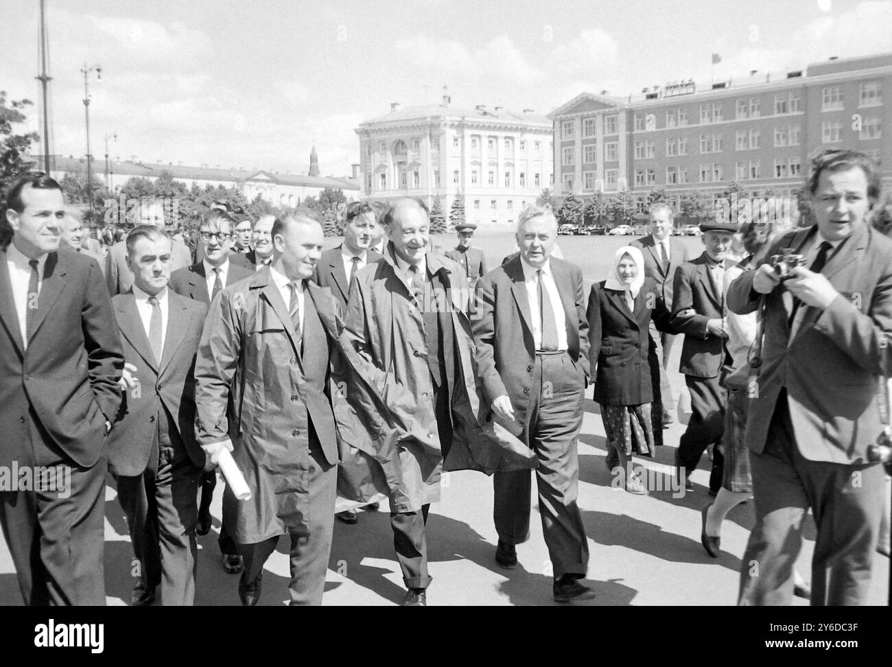 PATRICK GORDON WALKER WITH HAROLD WILSON IN MOSCOW /  ;  11 JUNE 1963 Stock Photo