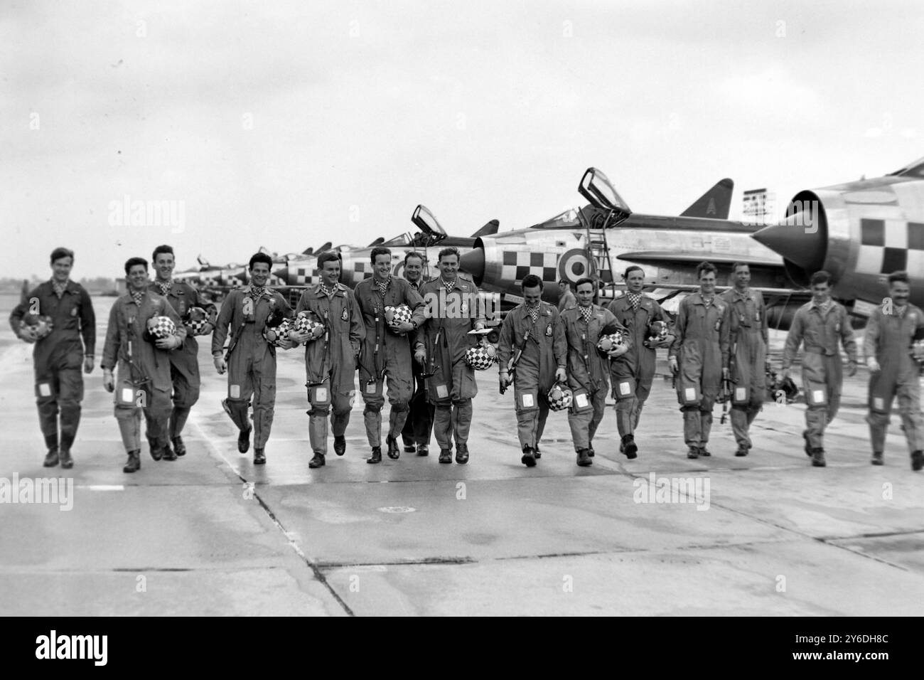 56 squadron hi-res stock photography and images - Alamy 56 squadron hi-res stock photography and images - Alamy