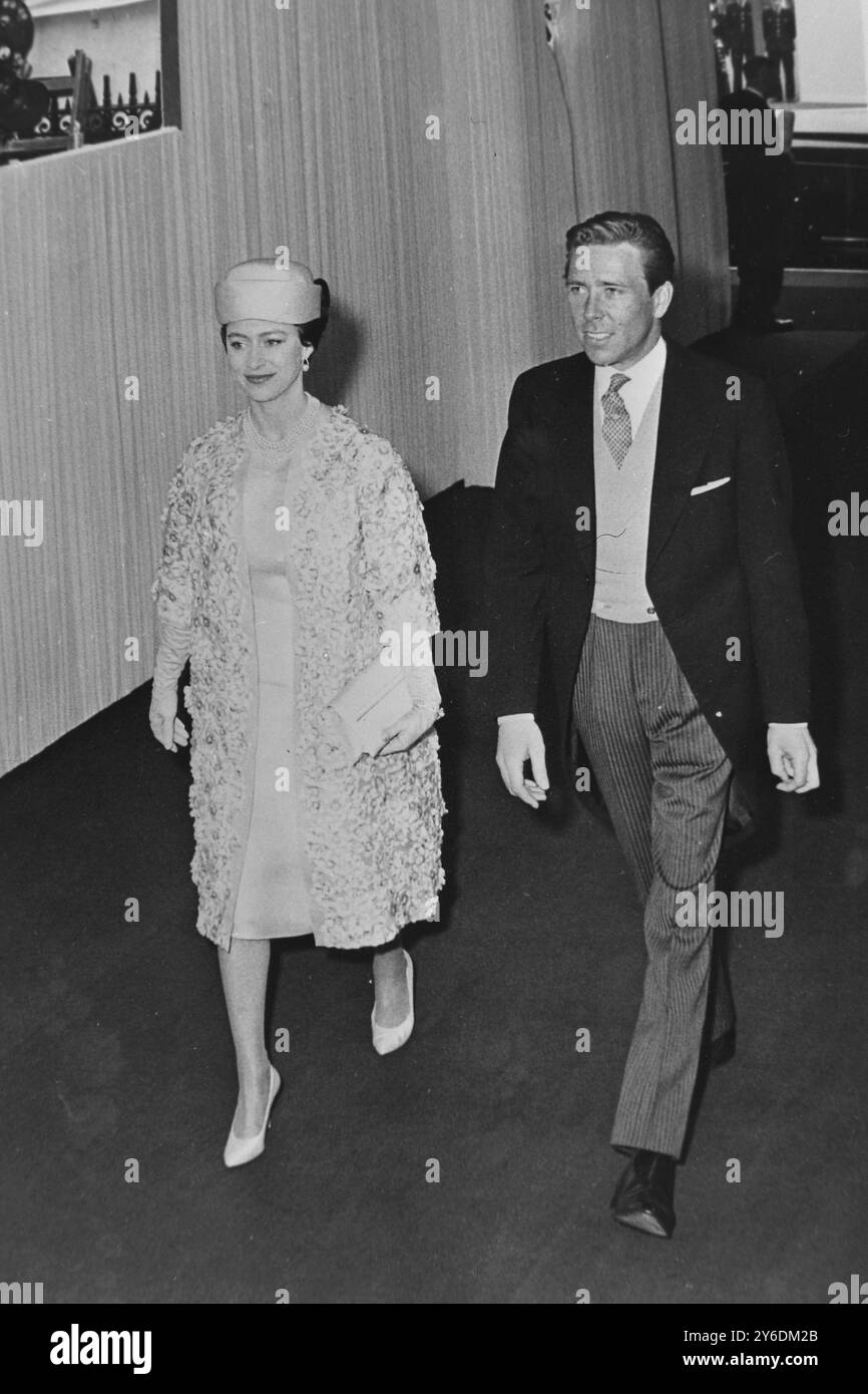 Princess margaret wedding snowdon hi-res stock photography and images ...
