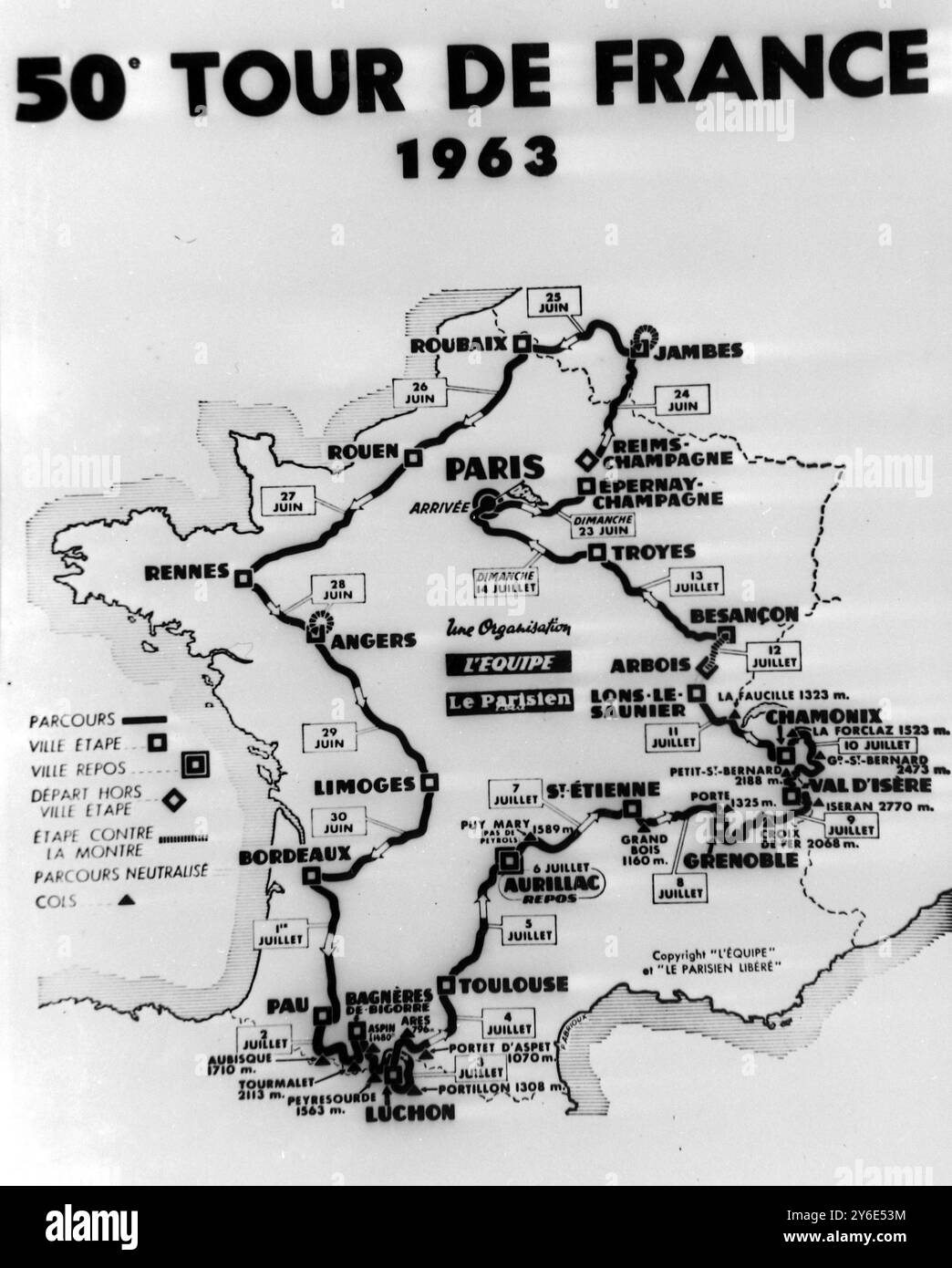 Tour de france route map Black and White Stock Photos & Images - Alamy