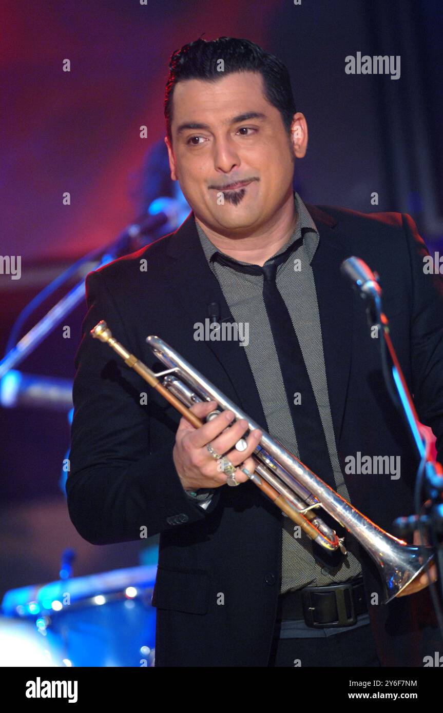 Roy paci italian singer hi-res stock photography and images - Alamy