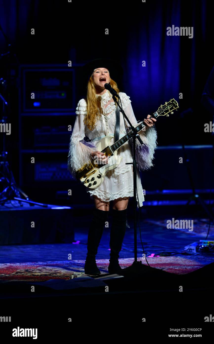 Hollywood, USA. 24th Sep, 2024. Jewel in concert at Hard Rock Live at Seminole Hard Rock Hotel & Casino Hollywood in Hollywood on September 24, 2024 in Hollywood, Florida. (Photo by JL/Sipa USA) Credit: Sipa USA/Alamy Live News Stock Photo