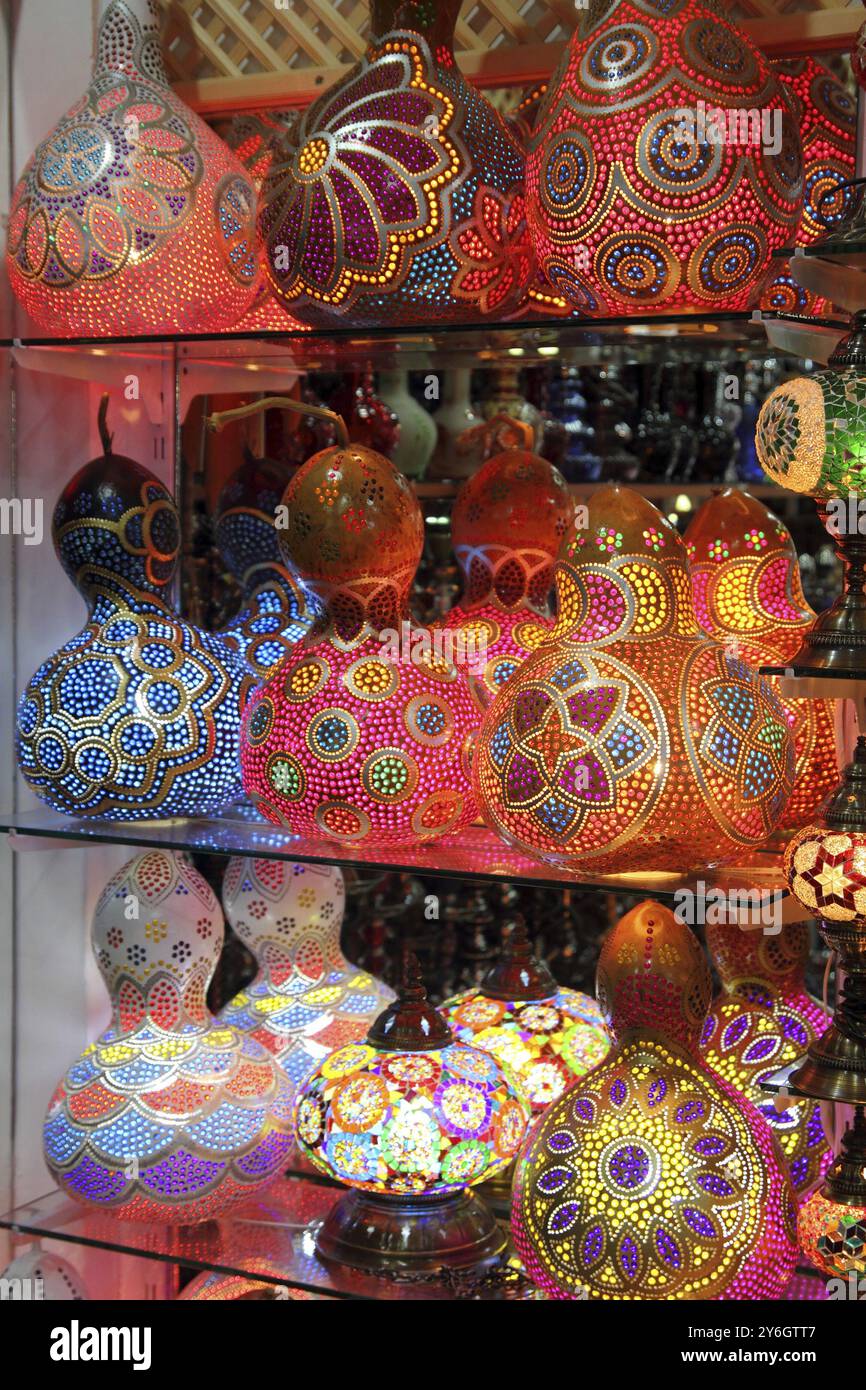 Traditional coloured lamps hi-res stock photography and images - Alamy