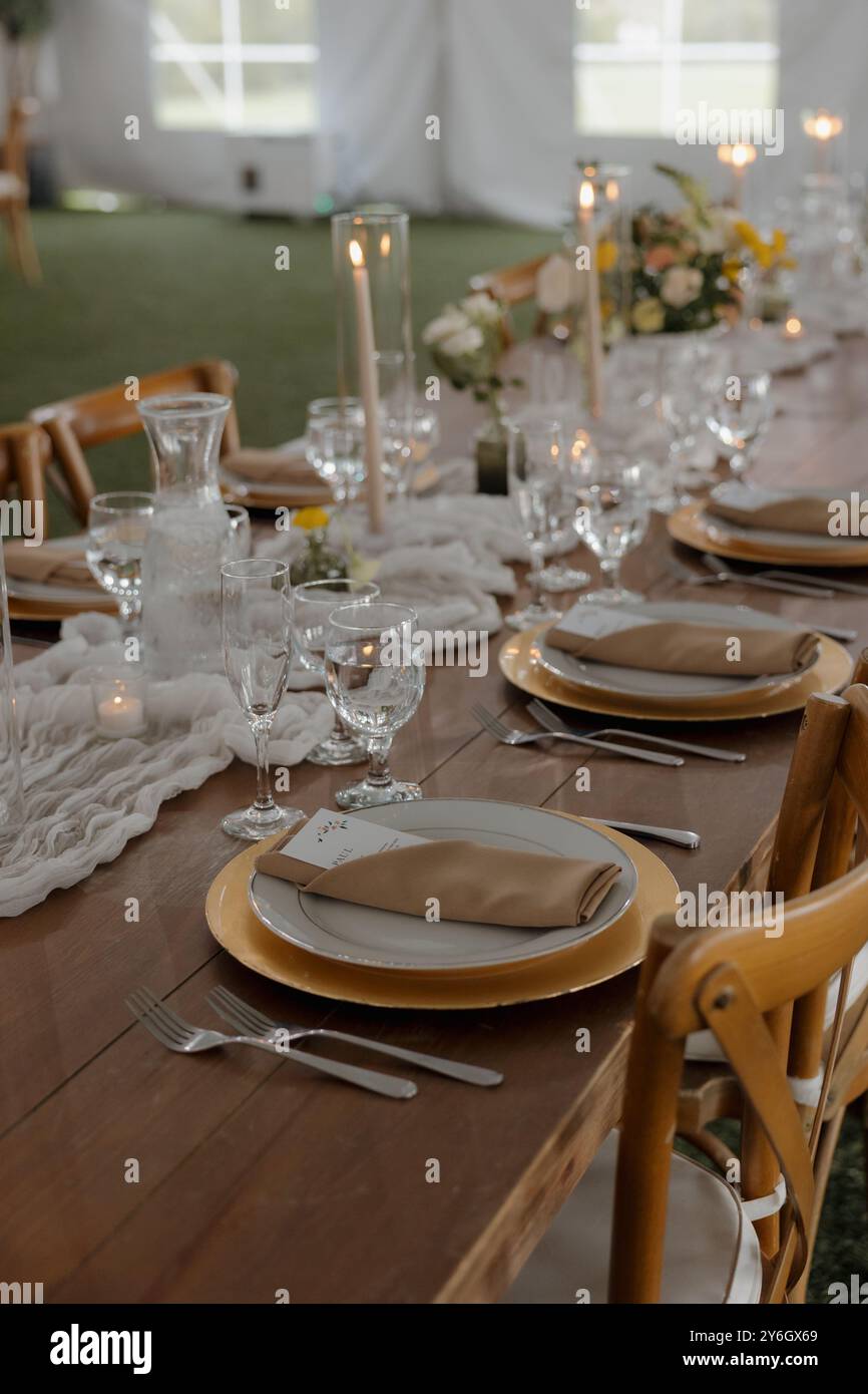 Home Decoration Accessories Candle Holder Center Table Living Room Decor Vintage Decor Wedding Decoration Table Centerpieces