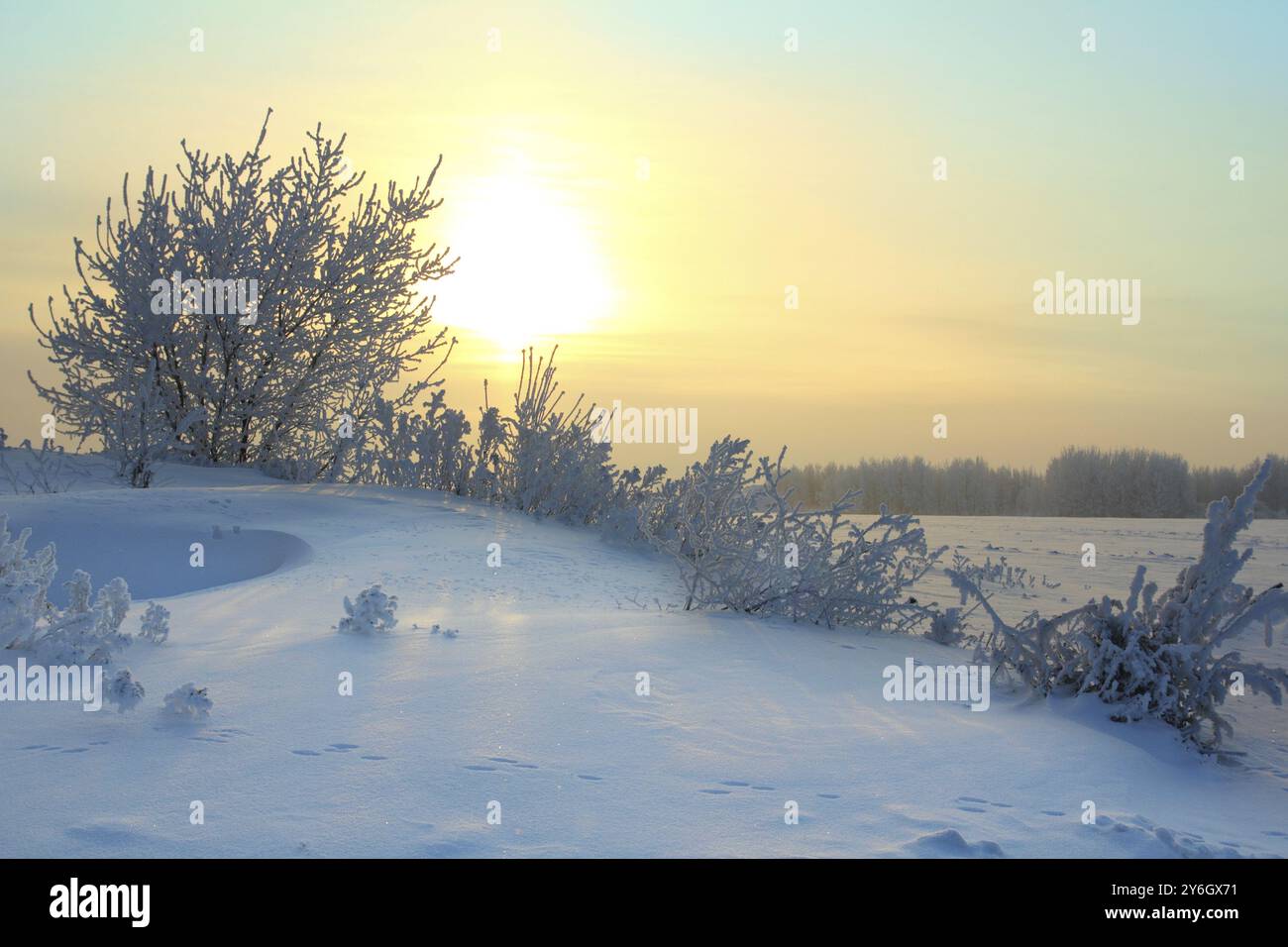 Sun rising on winter hi-res stock photography and images - Alamy