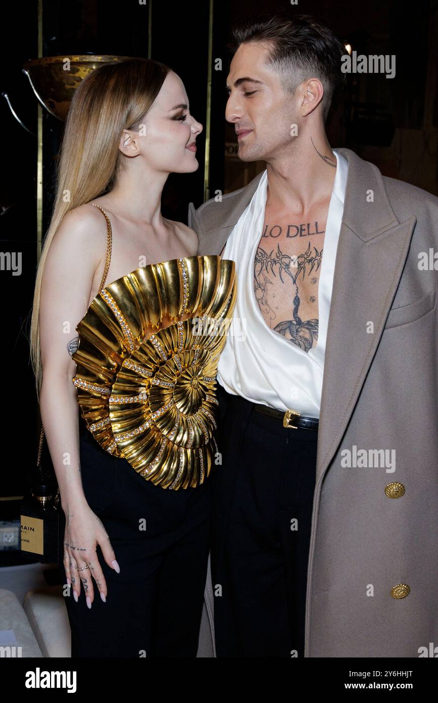 Paris, Frankreich. 25th Sep, 2024. Dove Cameron and Damiano David attends BALMAIN Spring/Summer 2025 Runway during Paris Fashion Week on September 2024 - Paris, France, 25/09/2024 Credit: dpa/Alamy Live News Stock Photo