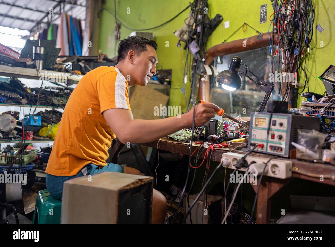 Asian mechanical engineer using hi-res stock photography and images - Alamy