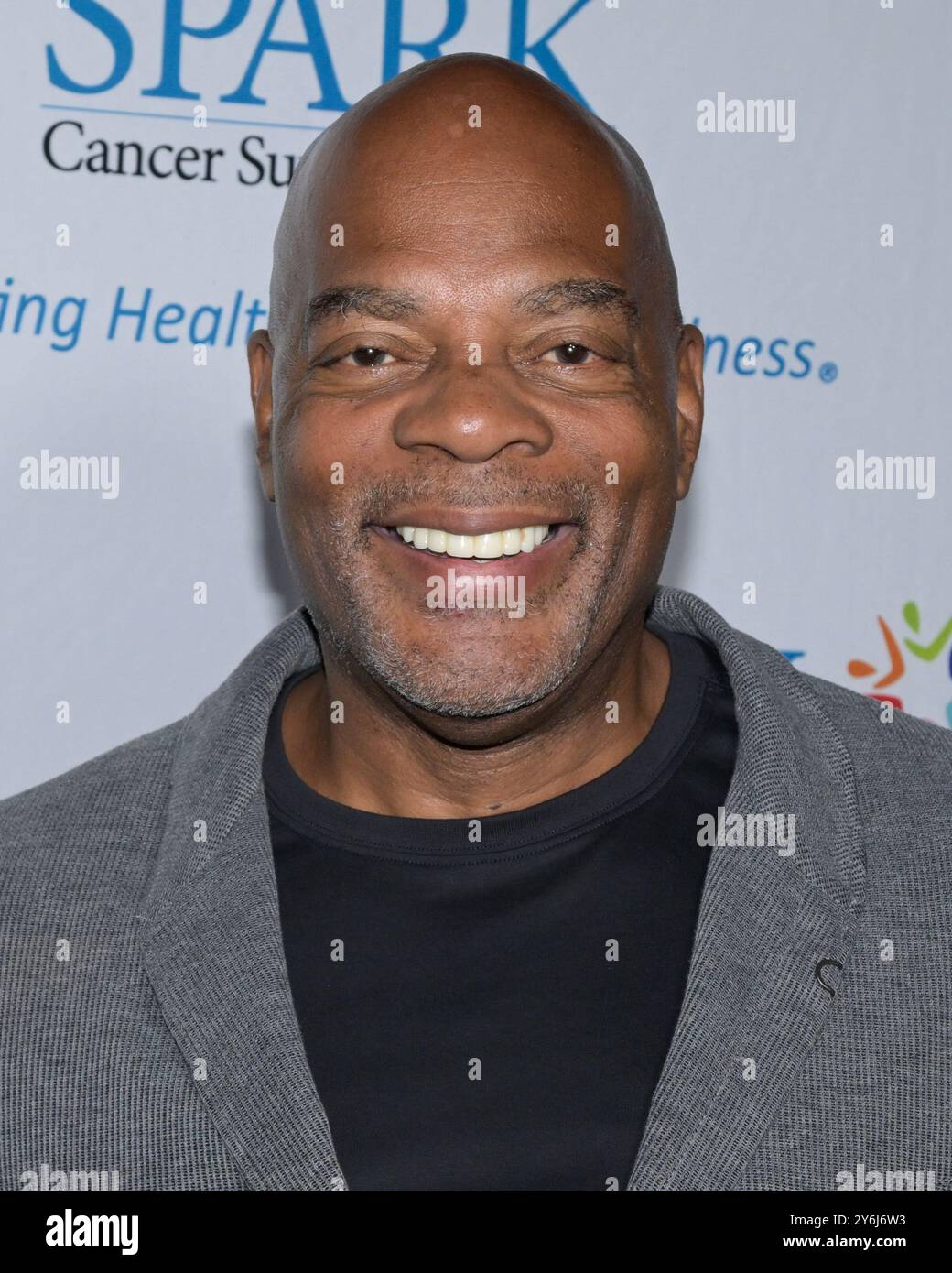 September 25, 2024, Los Angeles, California, USA: Alonzo Bodden attends WeSPARK Cancer Support Center's ''May Contain Nuts! A Night of Comedy' (Credit Image: © Billy Bennight/ZUMA Press Wire) EDITORIAL USAGE ONLY! Not for Commercial USAGE! Stock Photo