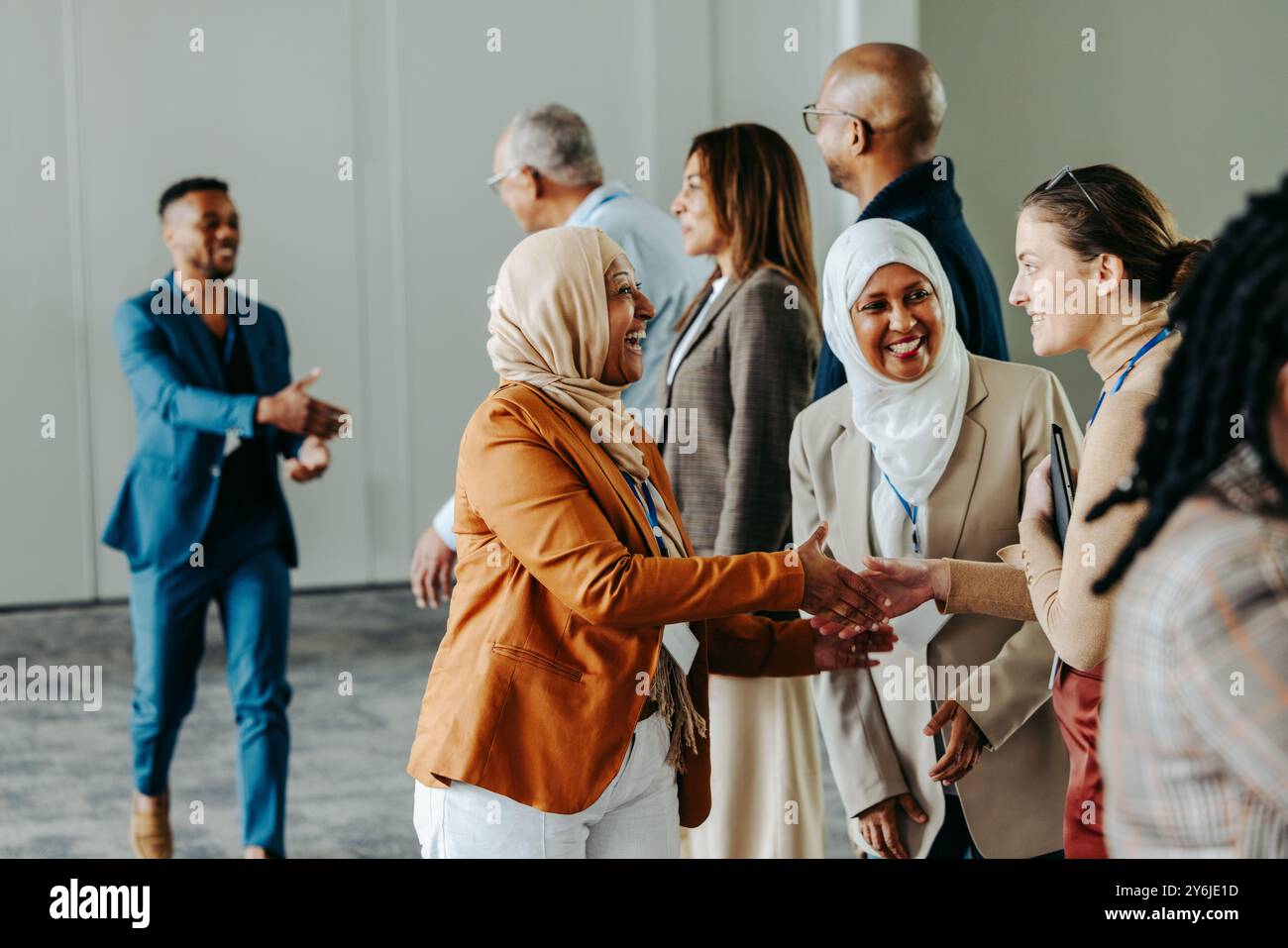 Networking op hi-res stock photography and images - Alamy