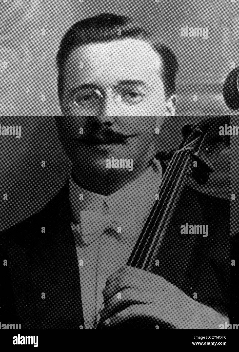 Brave as the "Birkenhead" band The "Titanic's" musician heroes. Mr J(00)