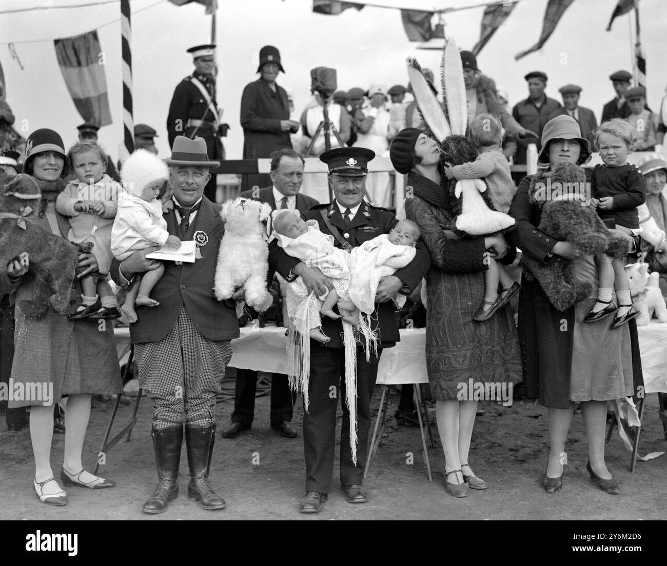 Brian howard 1920s hi-res stock photography and images - Alamy