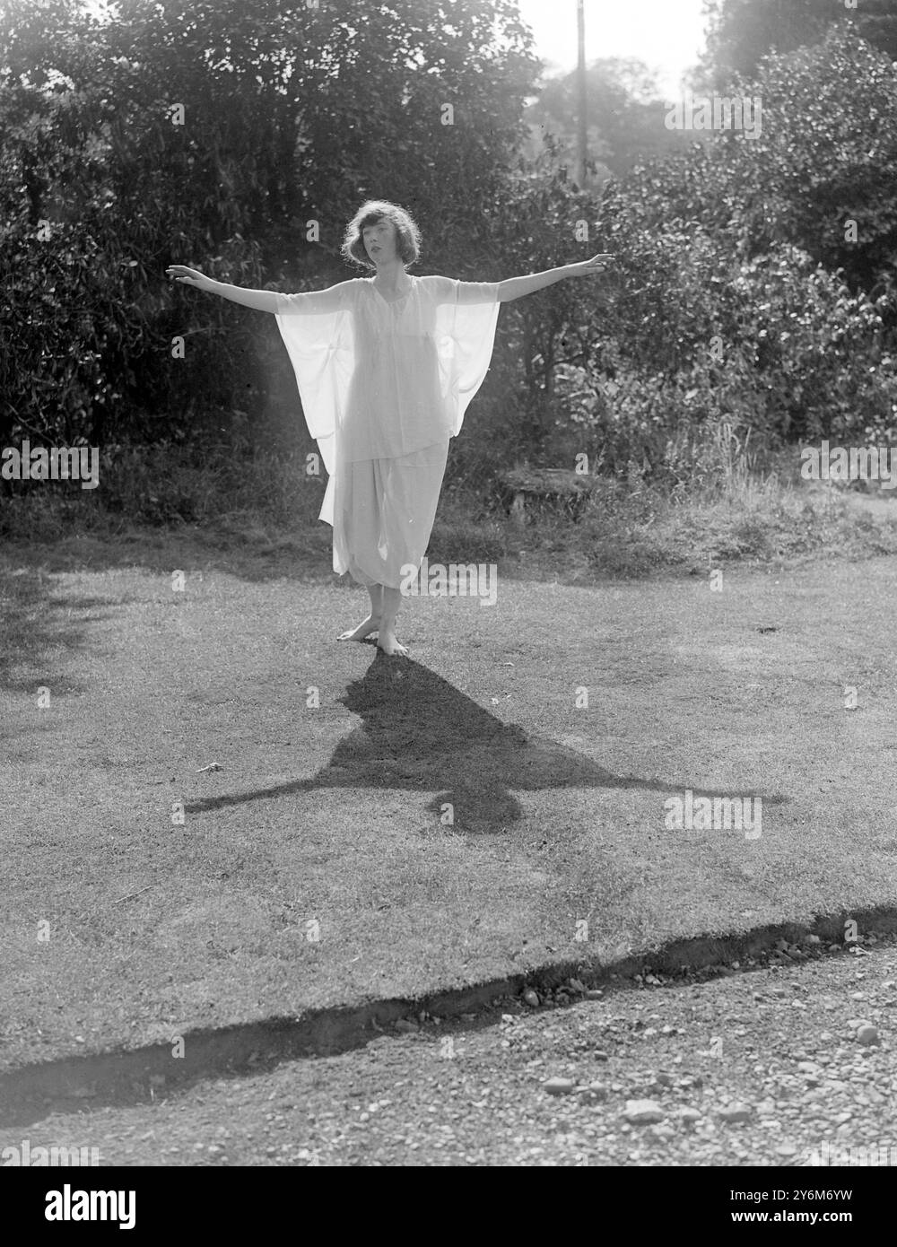 'The Marque Of Comus' at Little Gaddesden House, Berkhampstead. The Attendant Spirit (Miss Elizabeth Mitchell - Innes) Stock Photo