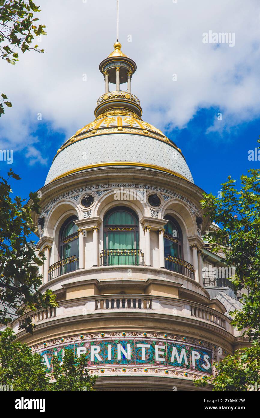 Printemps paris hi-res stock photography and images - Alamy