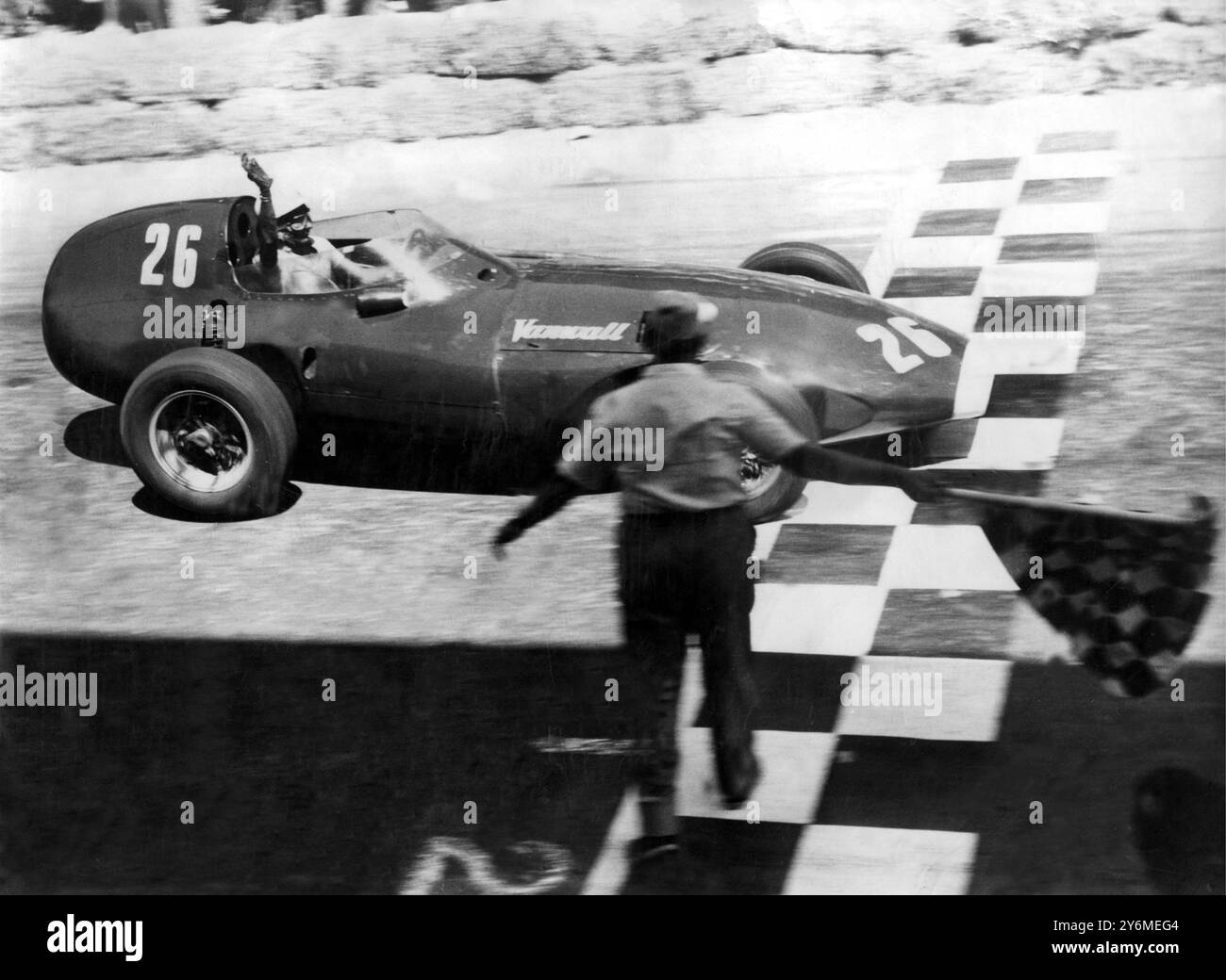 Photo Stirling Moss - Grand Prix D'Italie Formule 1 1957 - Tirage Professionnel Haute Qualité